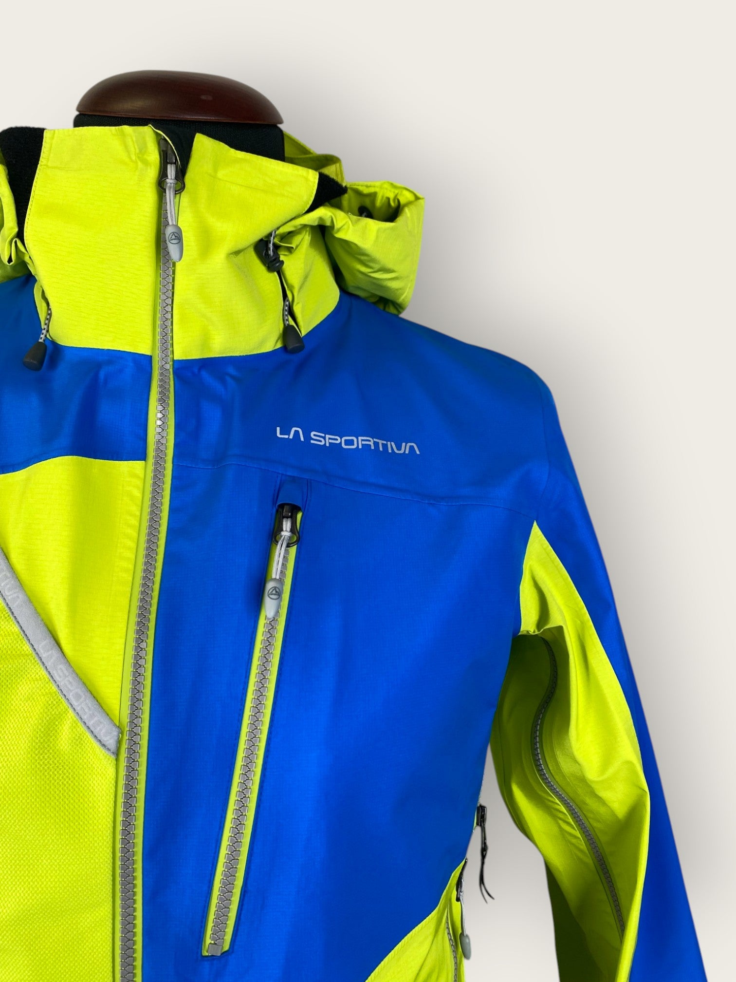 La Sportiva 3-Lagen Hardshelljacke (S)