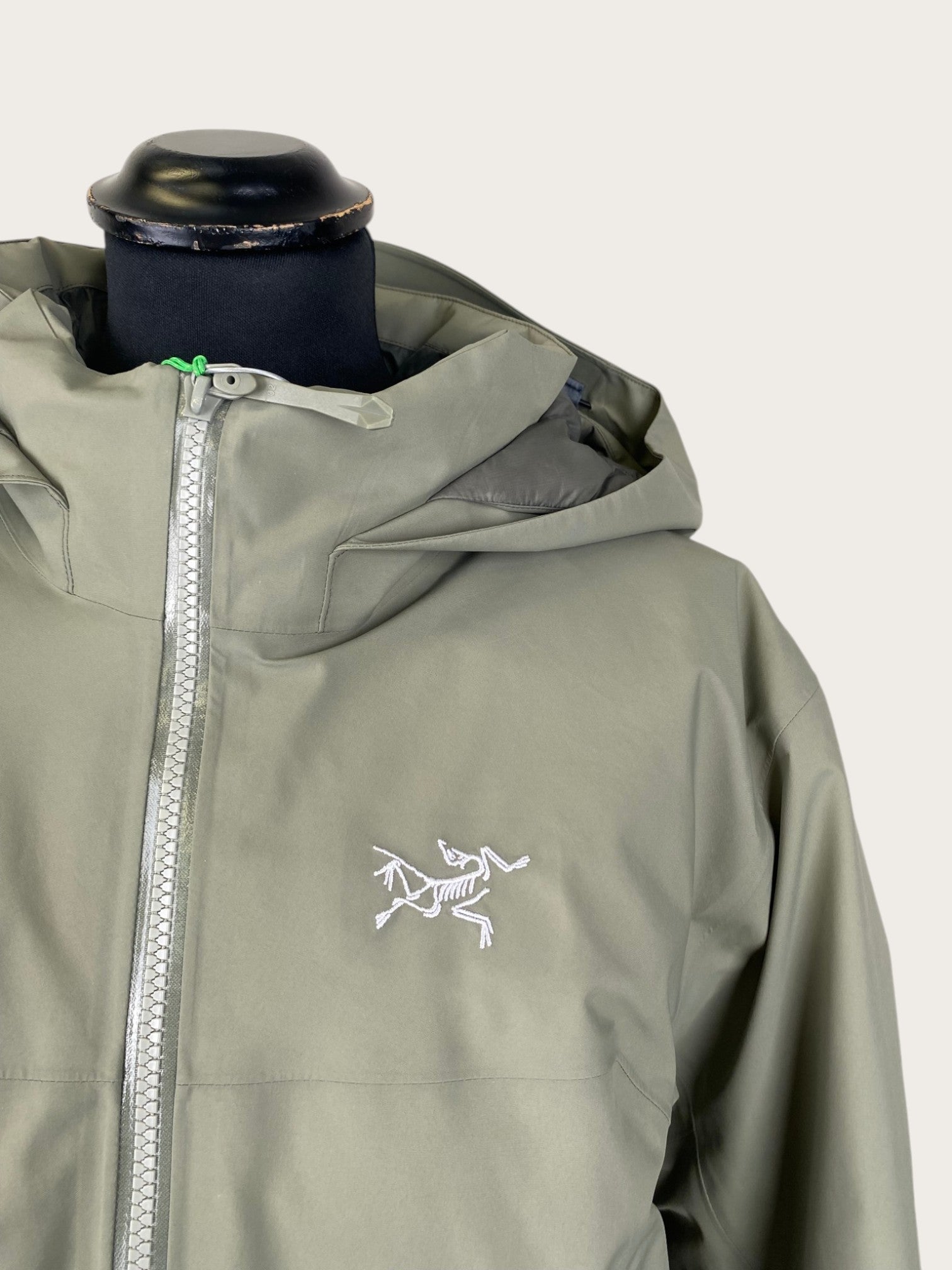 Arc'teryx Beta Down Daunenparka (L)