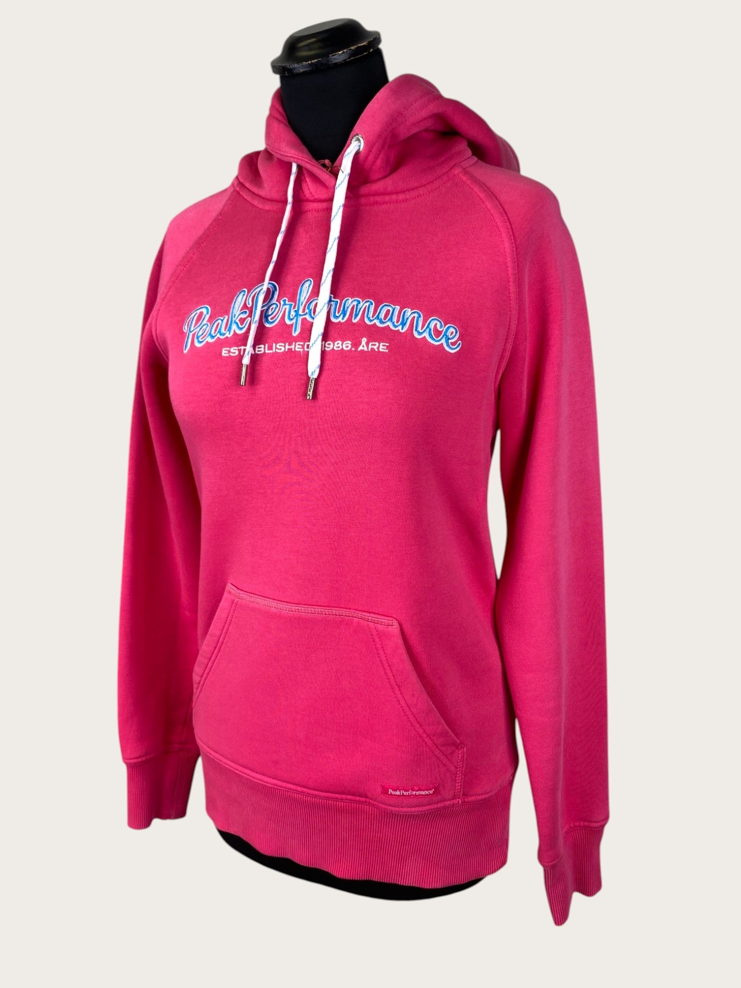 Peak Performance Hoodie (S)