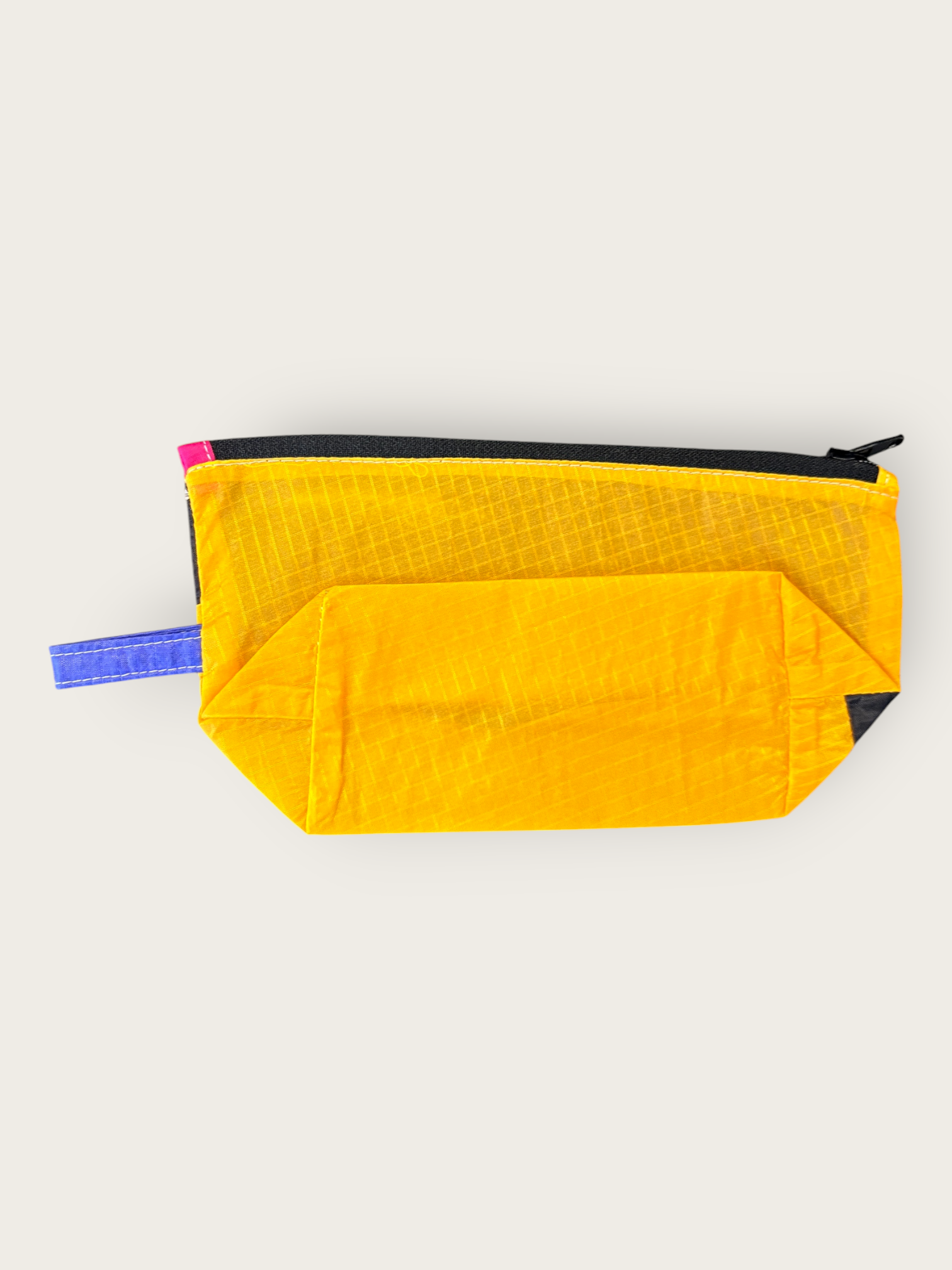 2nd Peak Necessaire "Luv"