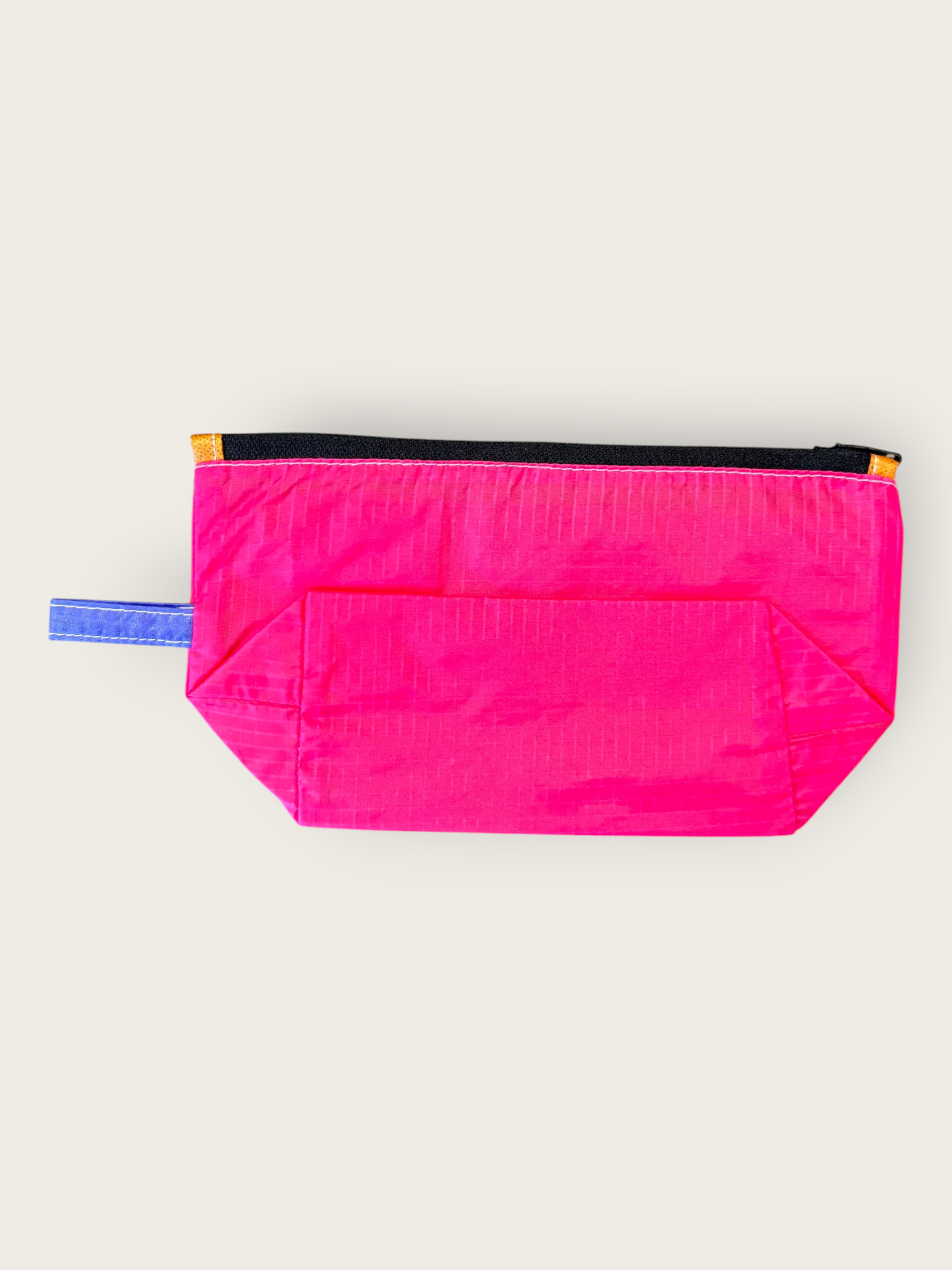 2nd Peak Necessaire "Luv"