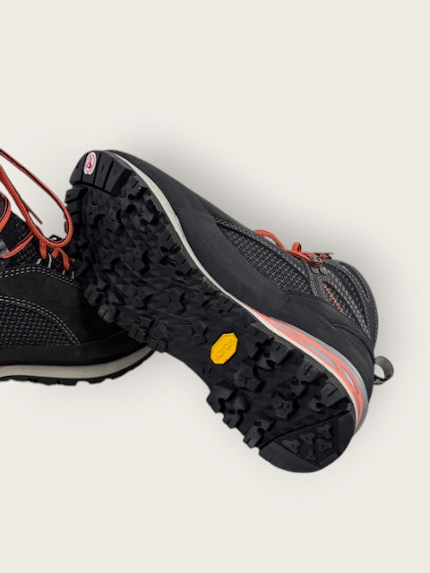 Hanwag Bergschuhe (37.5)