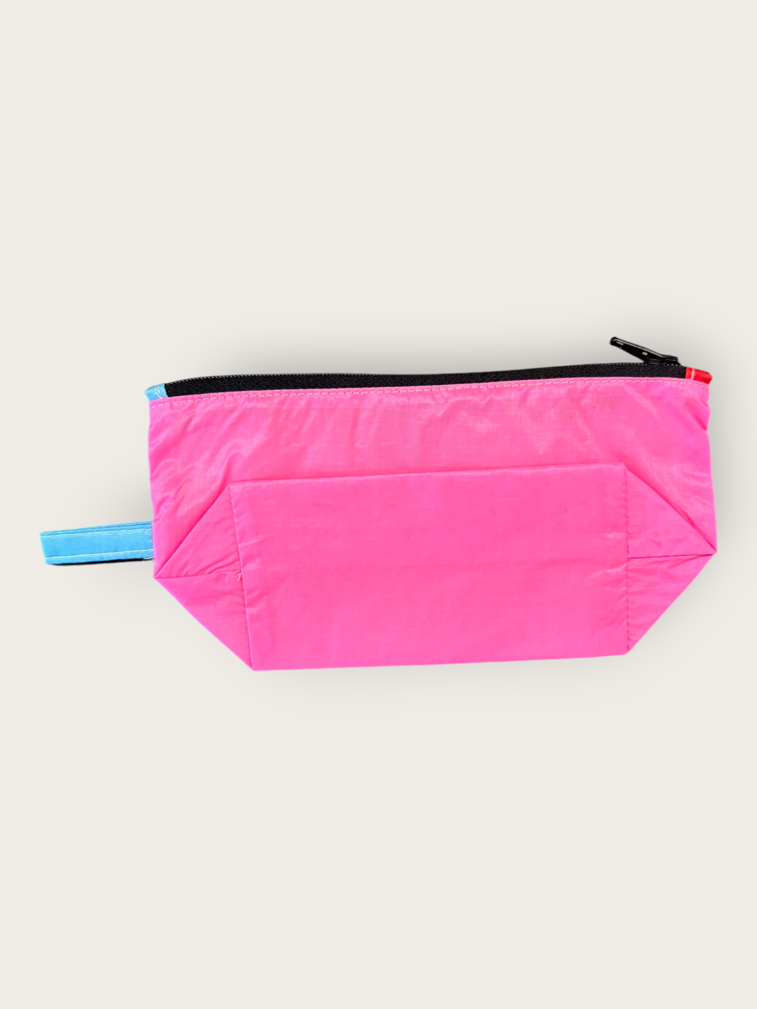 2nd Peak Necessaire "Luv"