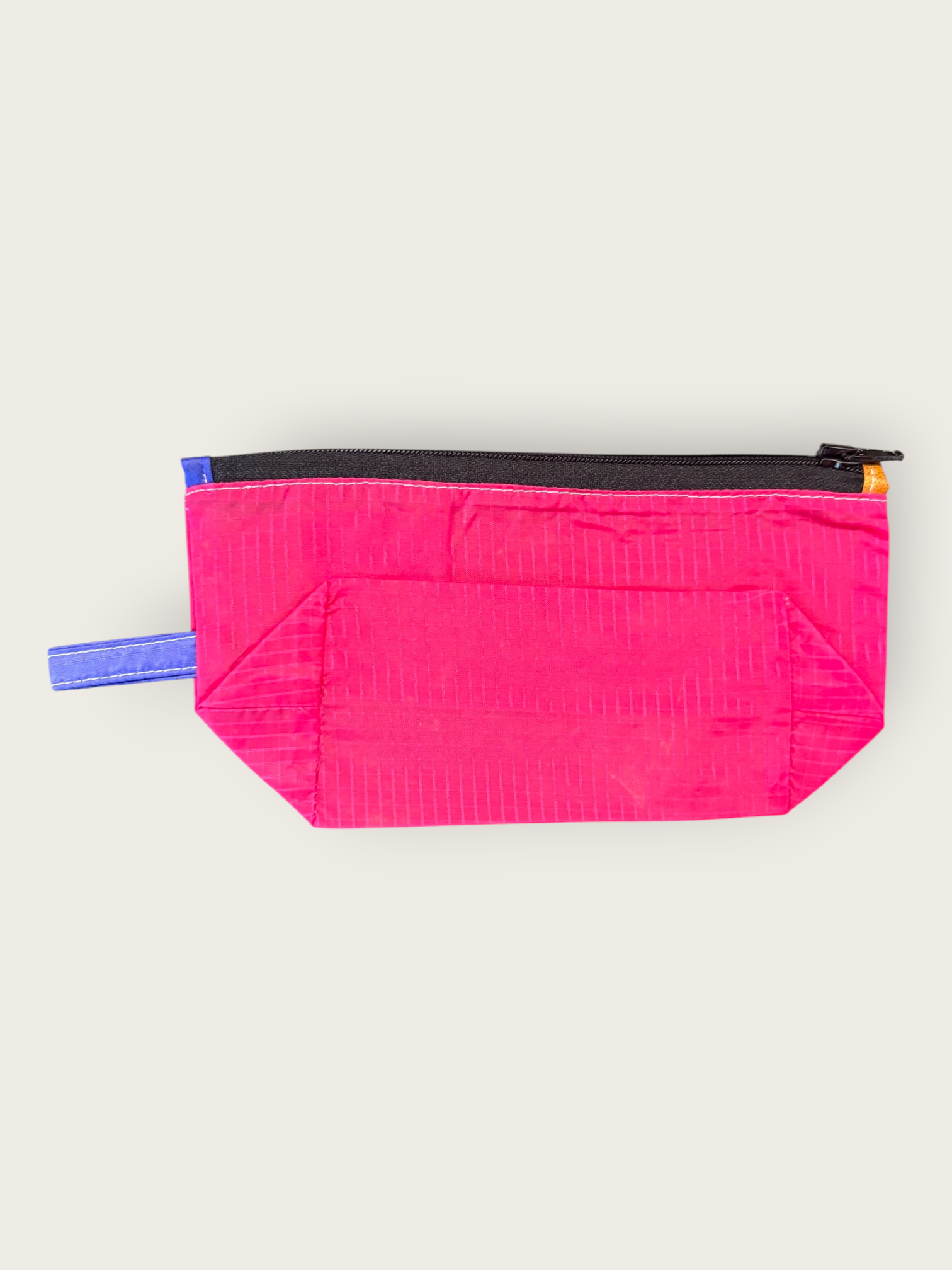 2nd Peak Necessaire "Luv"