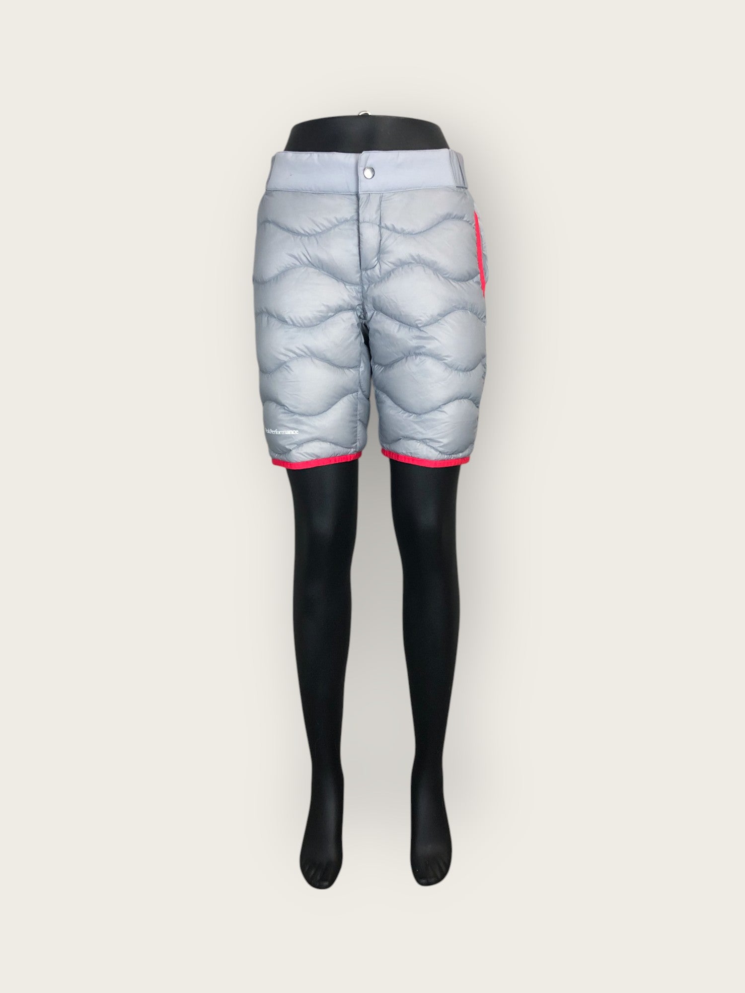 Peak Performance Daunen Shorts (XS)