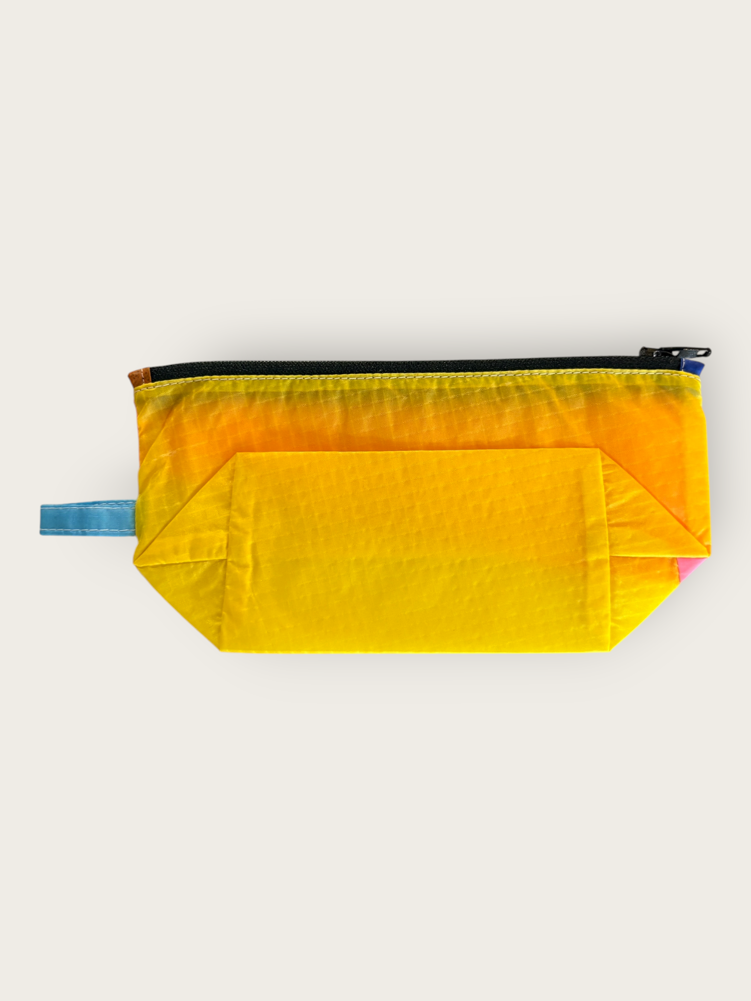 2nd Peak Necessaire "Luv"