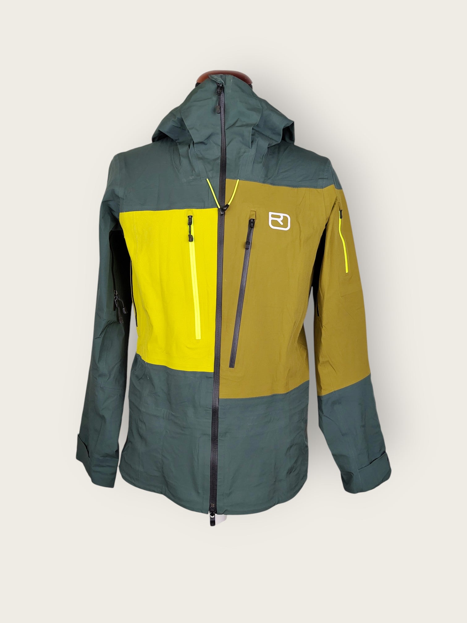Ortovox 3-layer hardshell jacket (L)