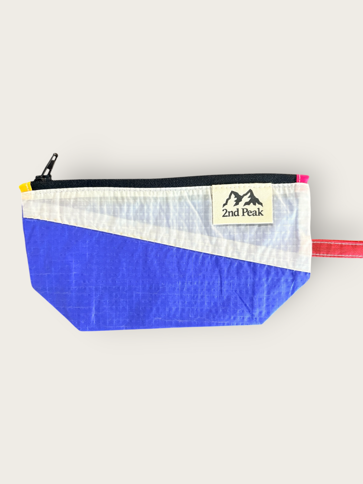 2nd Peak Necessaire "Luv"