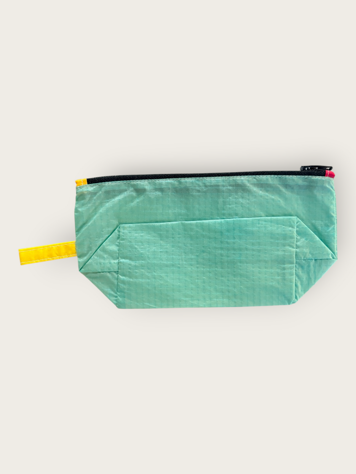 2nd Peak Necessaire "Luv"