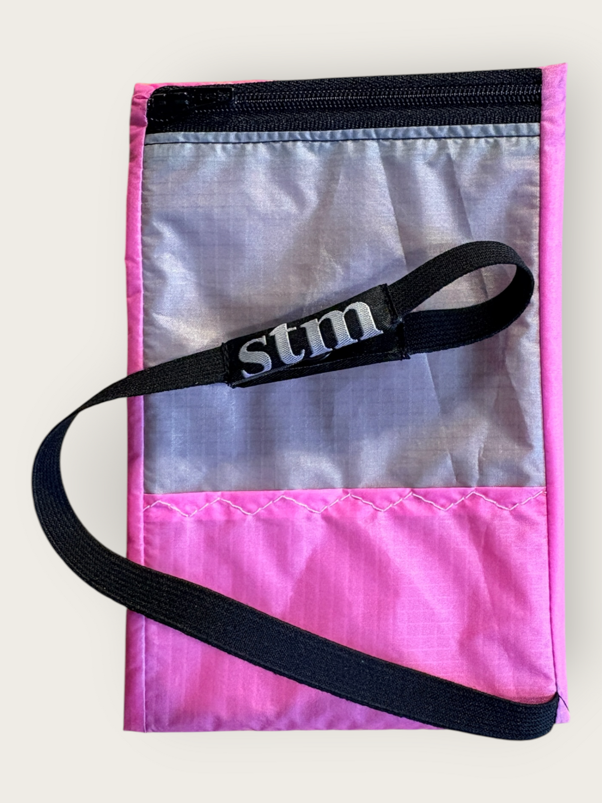 Upcycling Sunglasses Case by stm