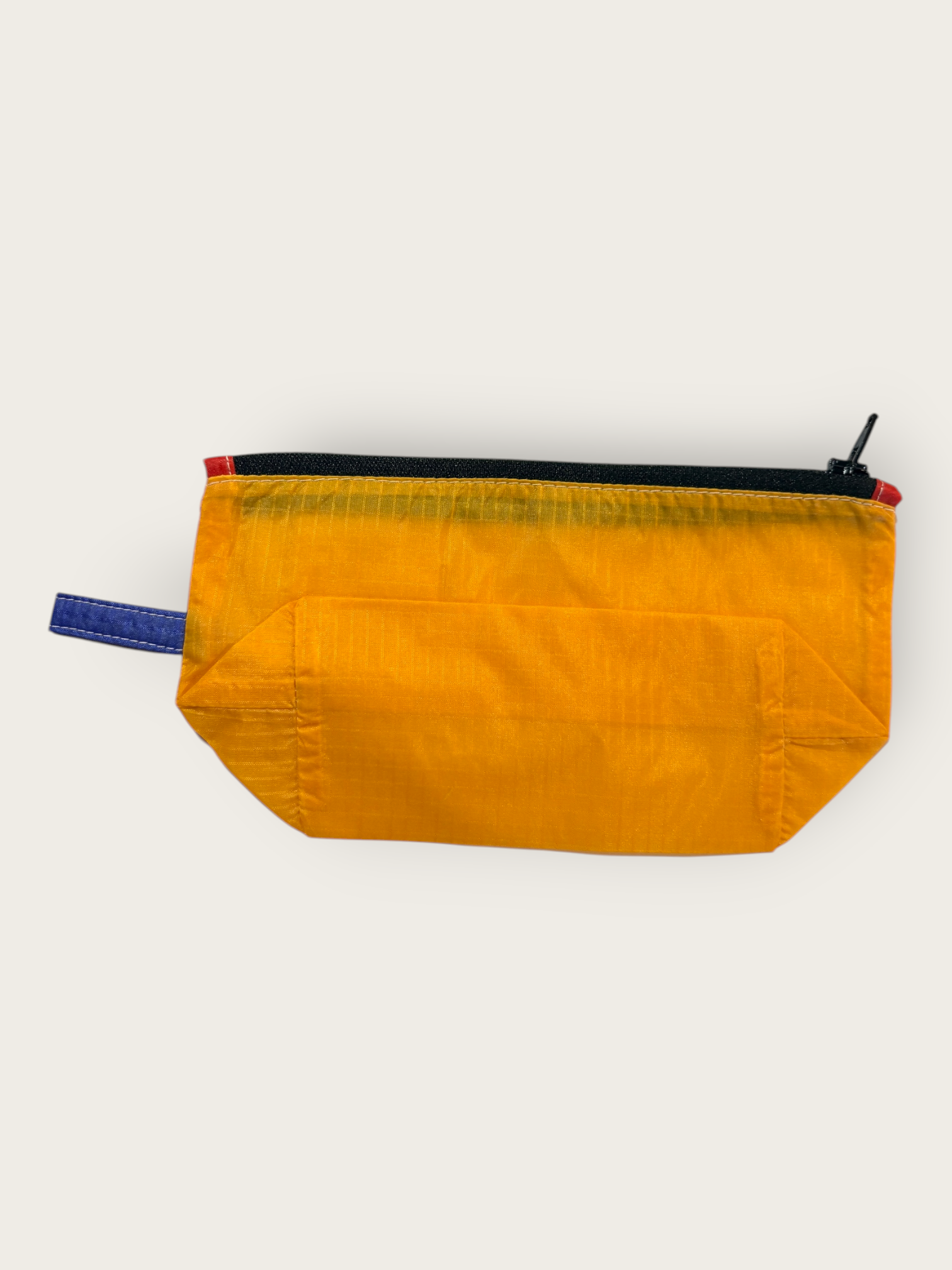 2nd Peak Necessaire "Luv"