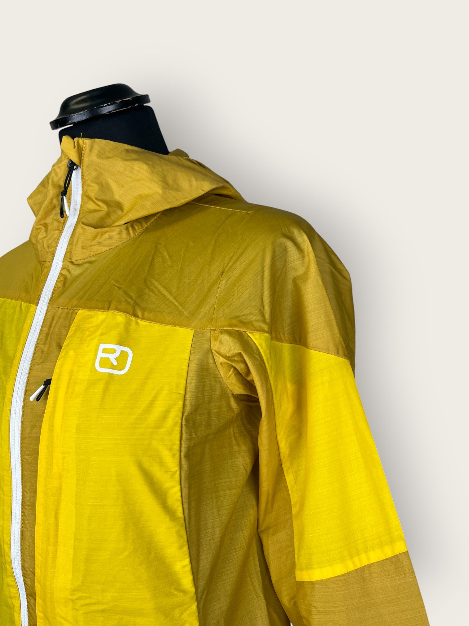 Template W Windbreaker (S)