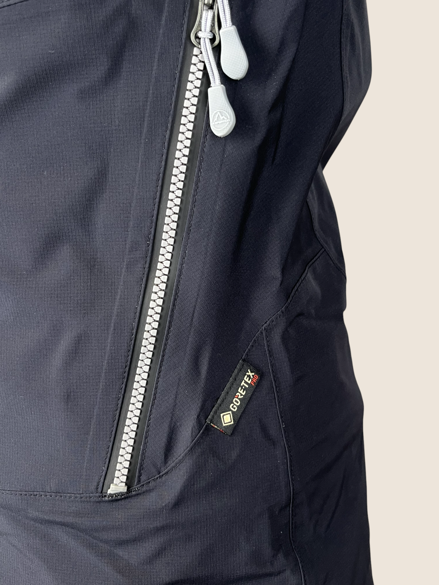 La Sportiva 3-Lagen Hardshelljacke (S)