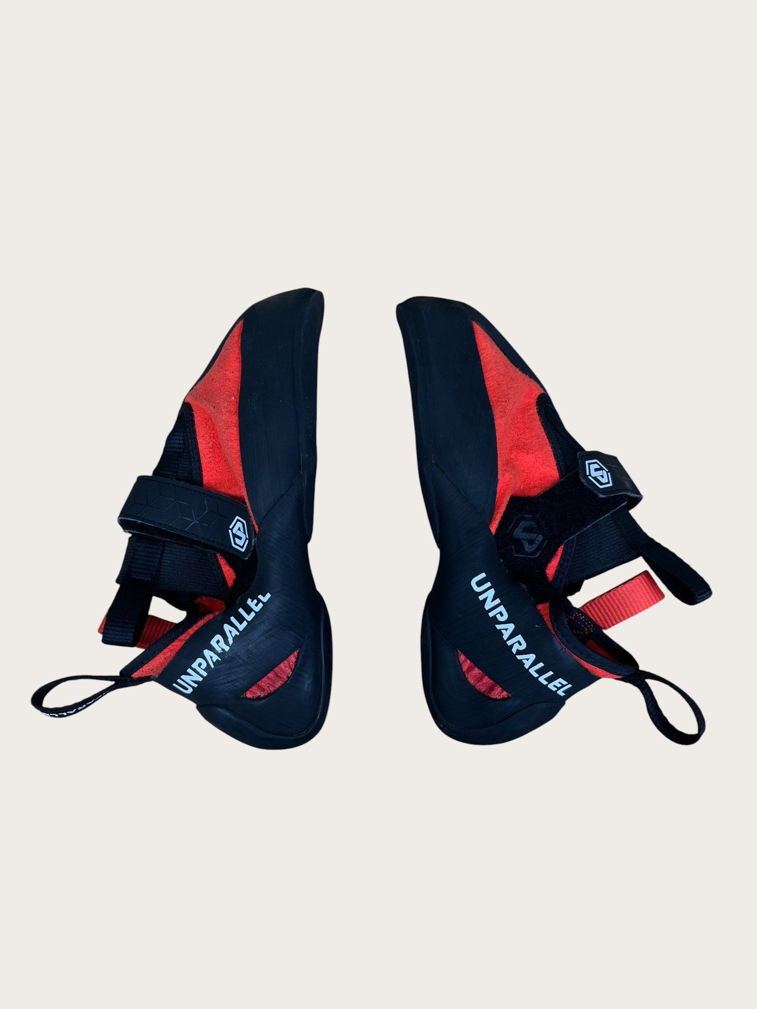 Unparallel Kletterschuhe (42)