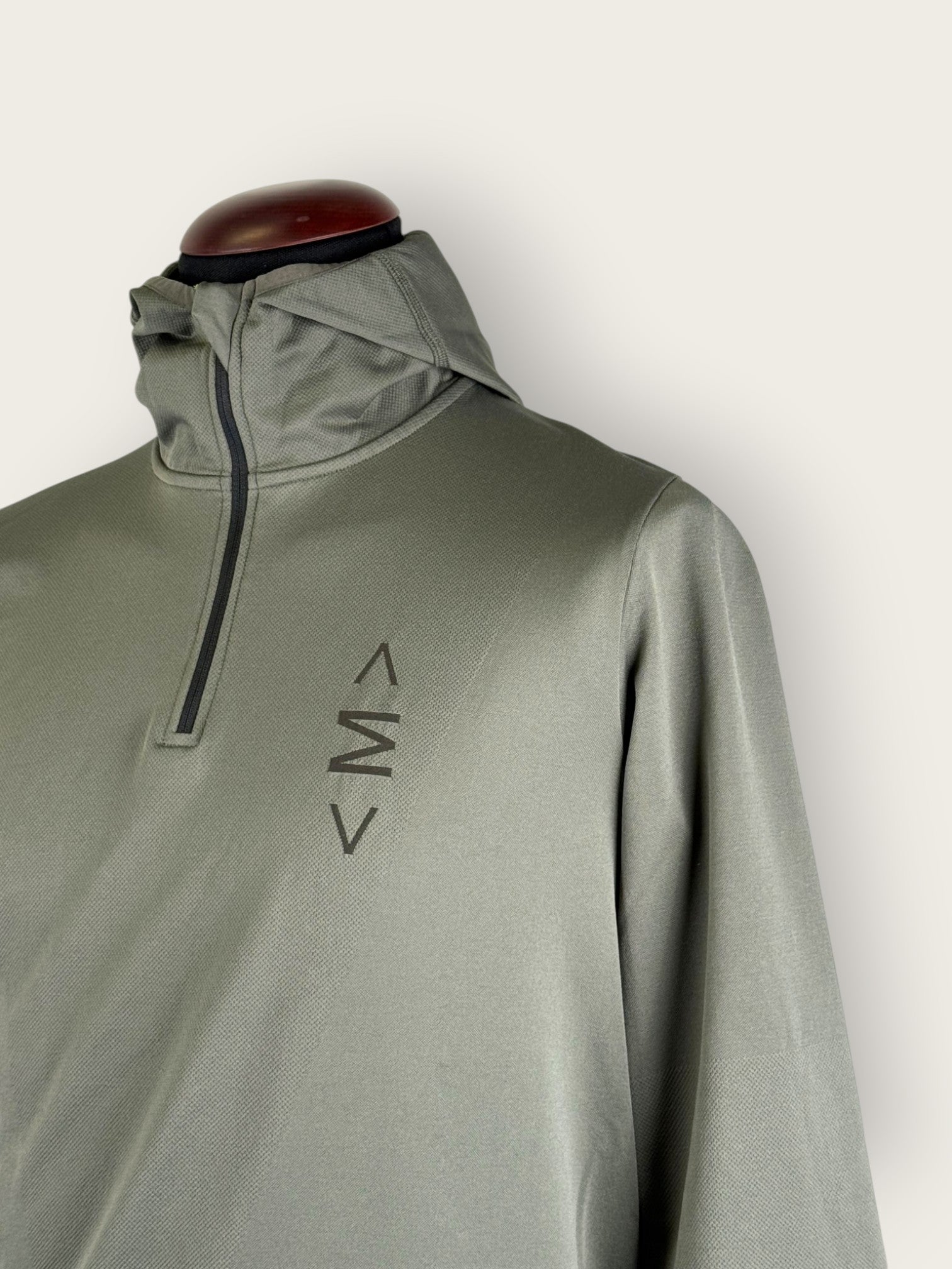 The Mountain Studio Half-Zip Pullover (L)