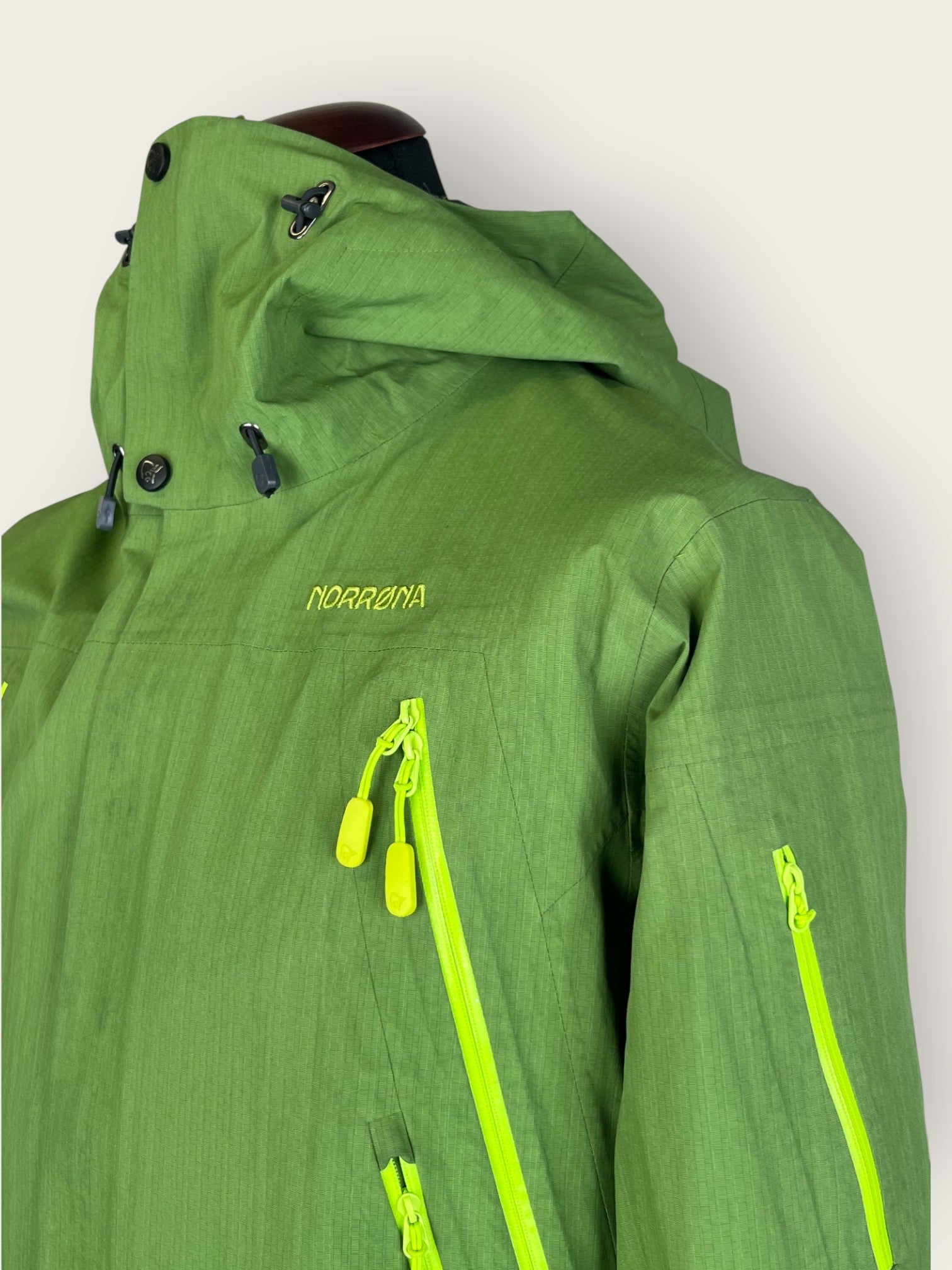 Norrøna 2-Lagen Hardshelljacke (L)