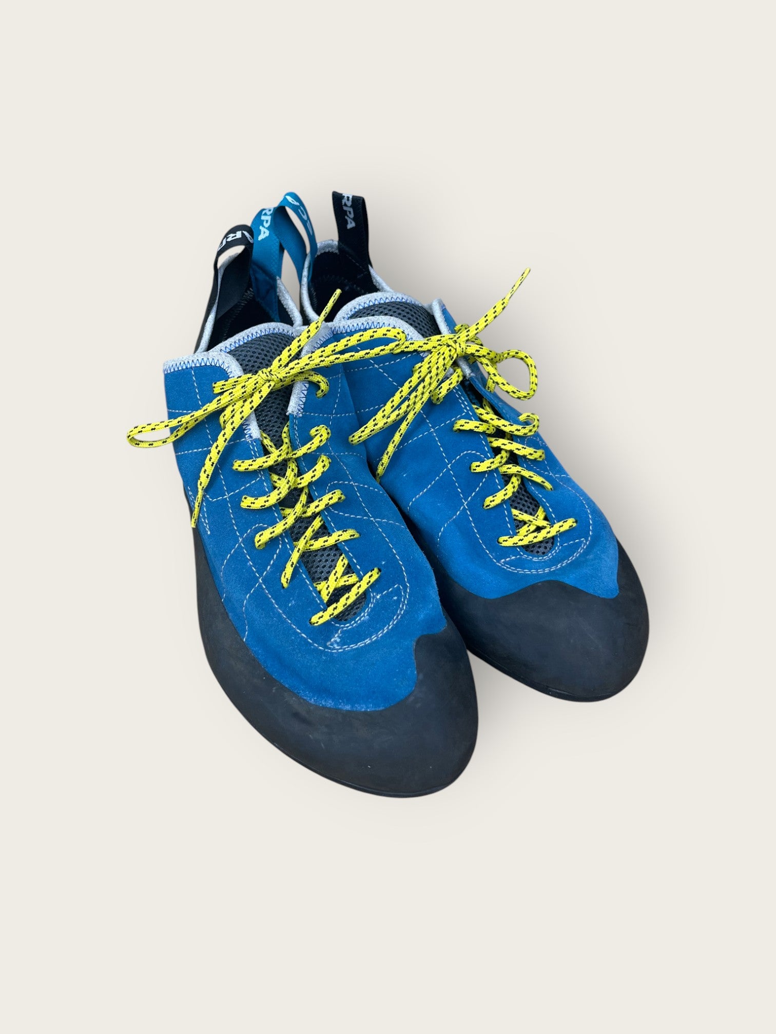 Template W Climbing shoes (39)