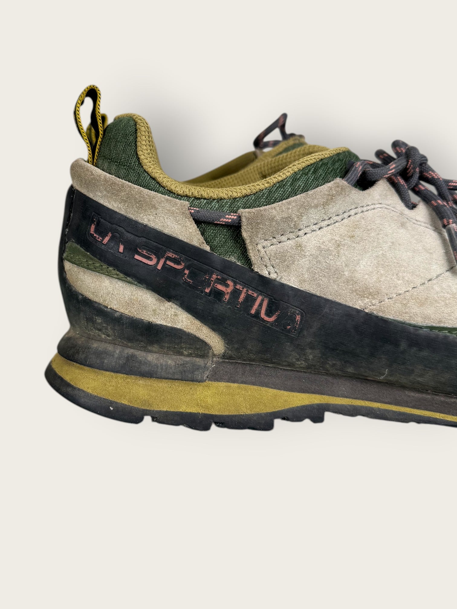 La Sportiva Zustiegsschuhe (42)