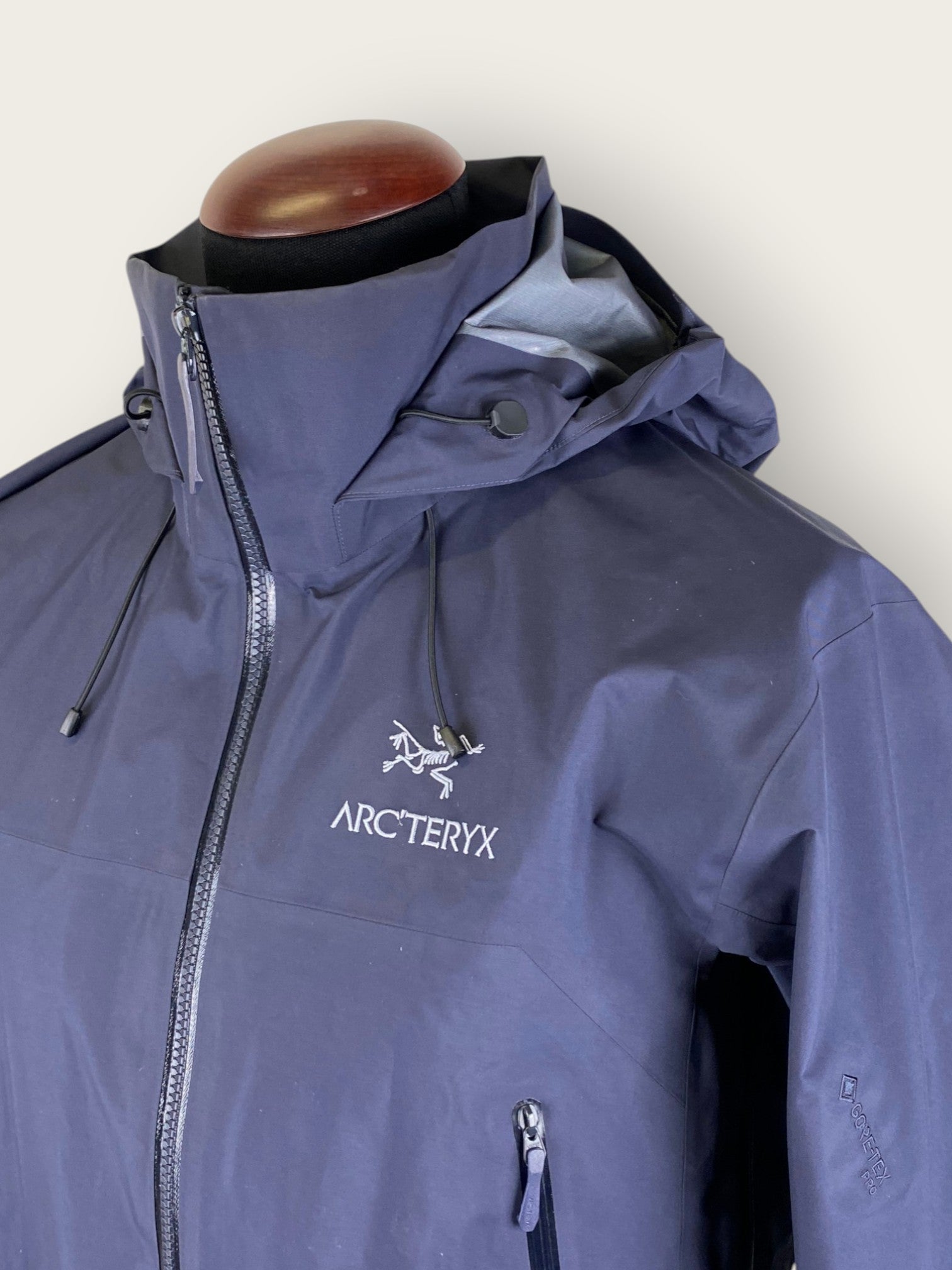 Arc'teryx 3-Lagen Hardshelljacke (S)