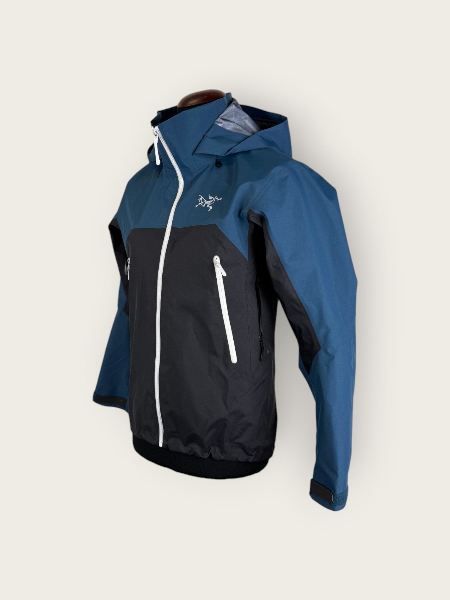 Arc'teryx 3-Lagen Hardshelljacke (XS)