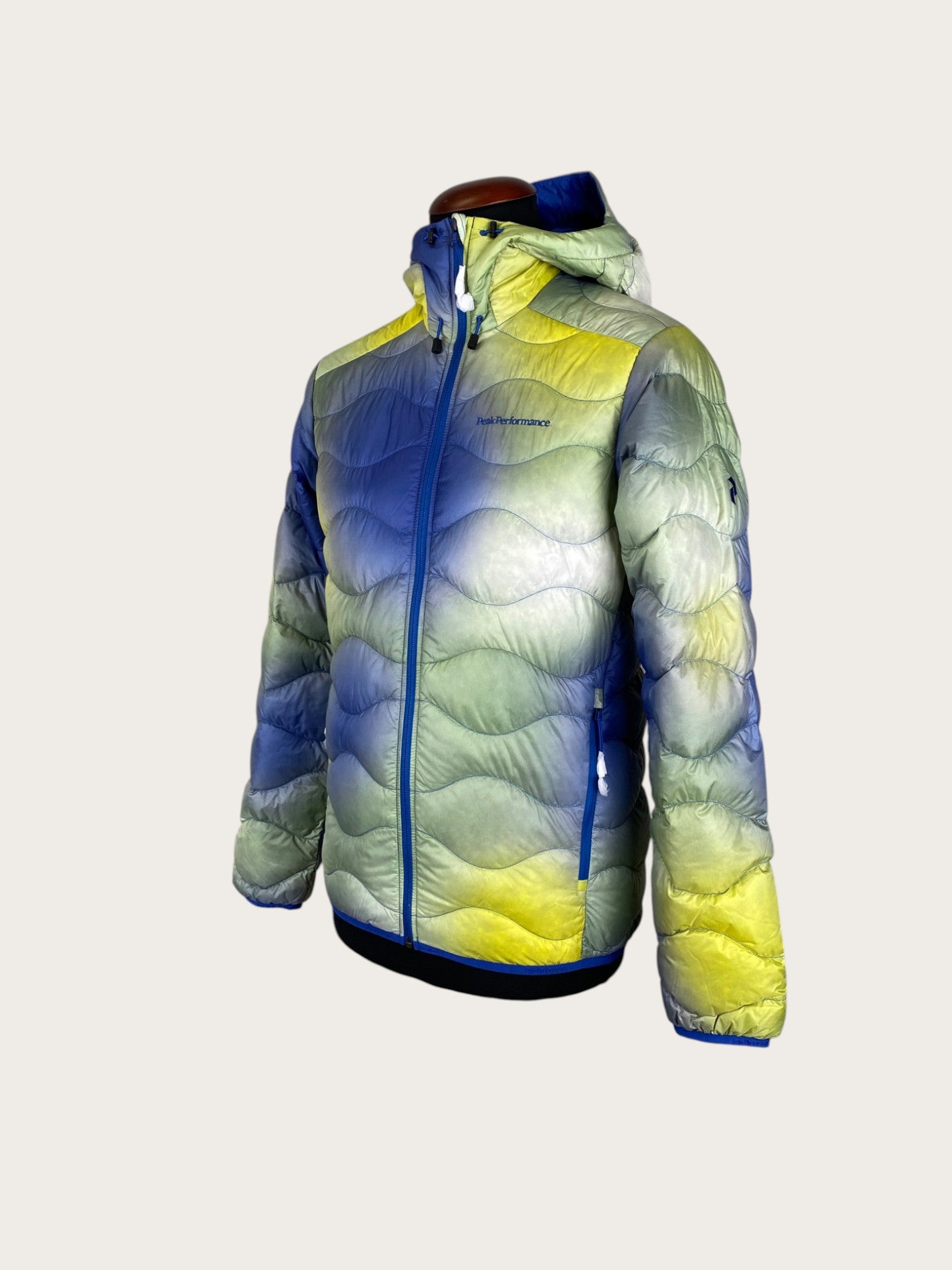 Peak Performance AOP Helium Daunenjacke (XS)