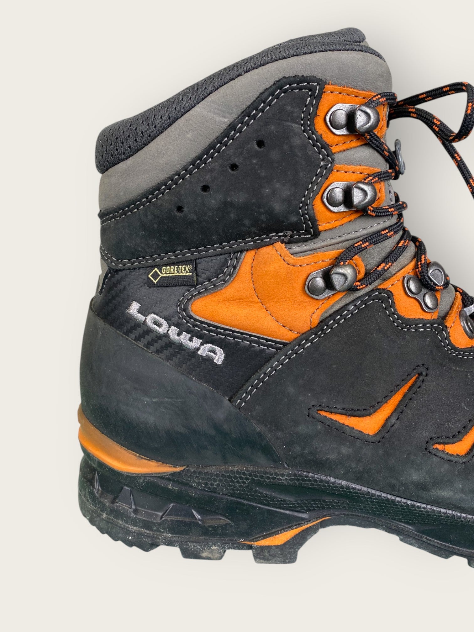 Lowa GTX Wanderschuhe hoch (42.5)