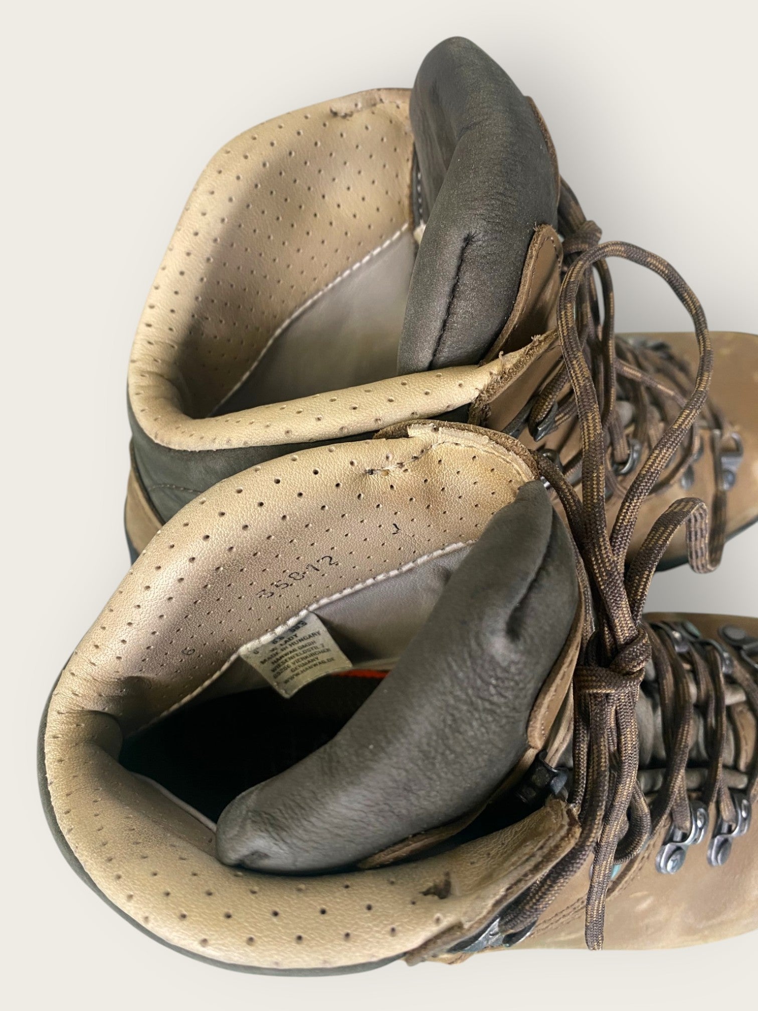 Hanwag Wanderschuhe hoch (39.5)