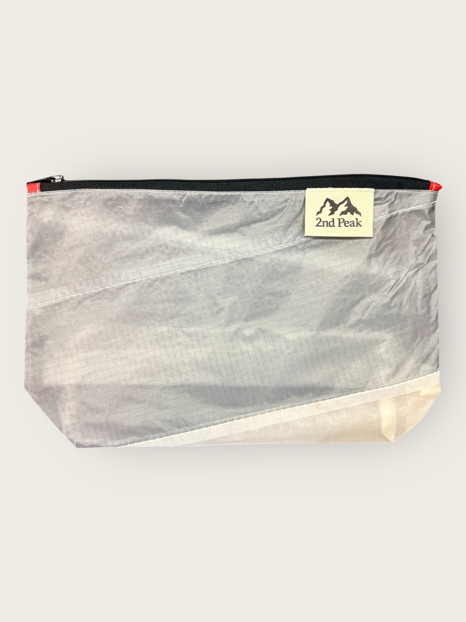 2nd Peak Necessaire gross