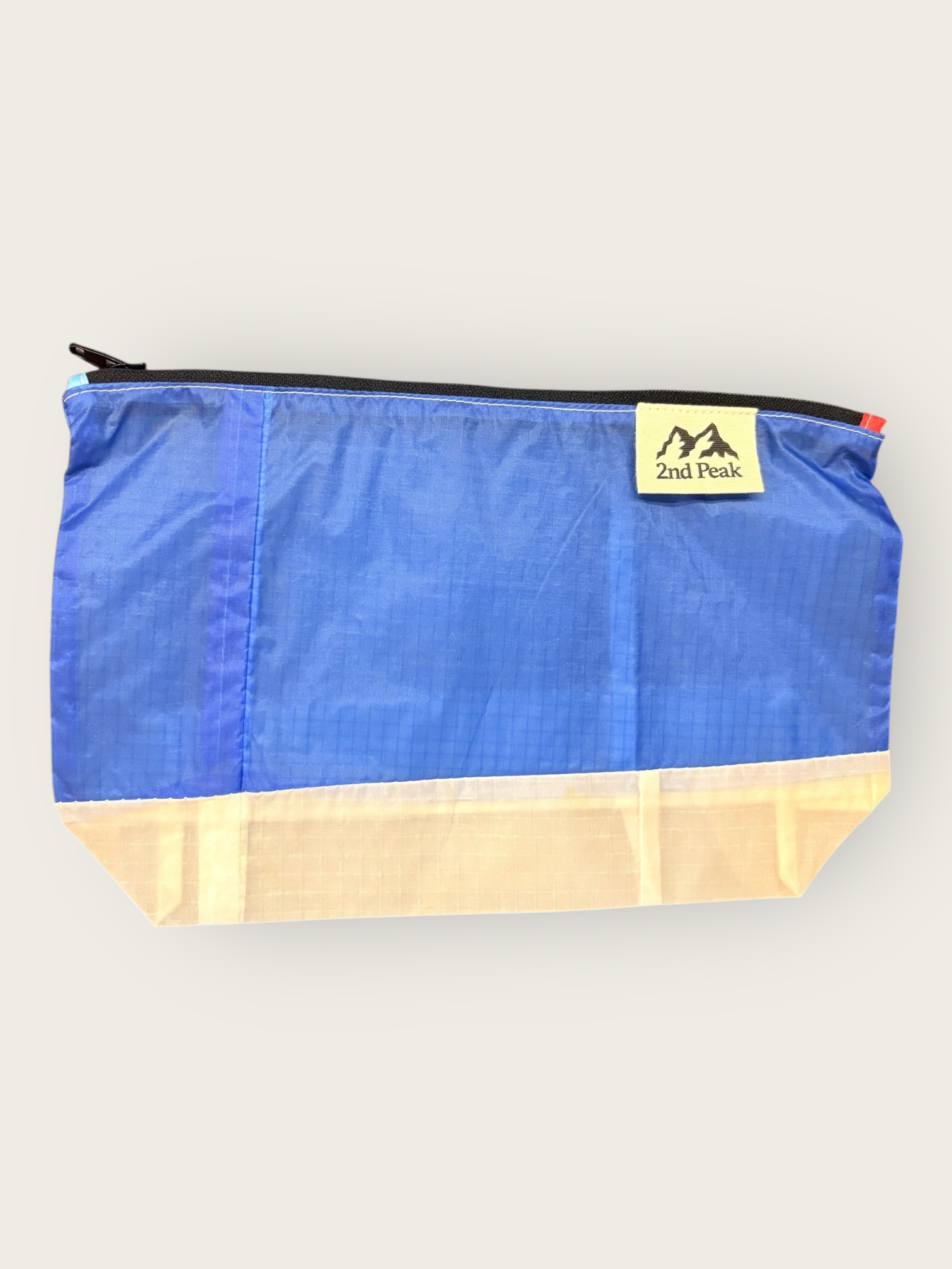 2nd Peak Necessaire gross