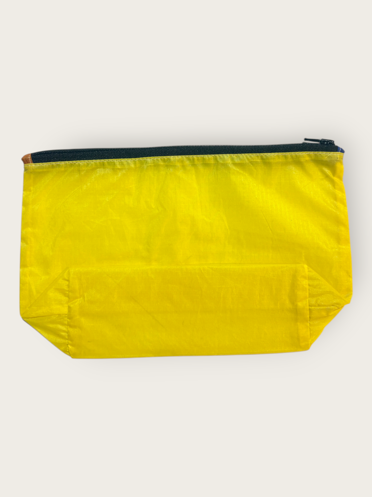 2nd Peak Necessaire gross