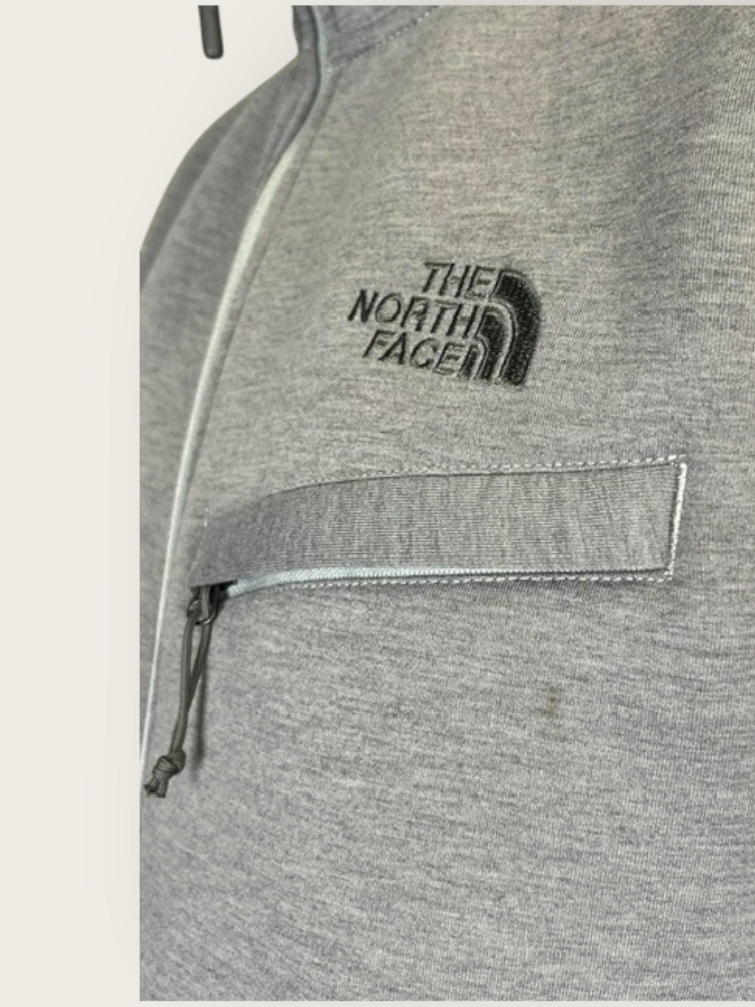 The North Face Hoodie (XL)
