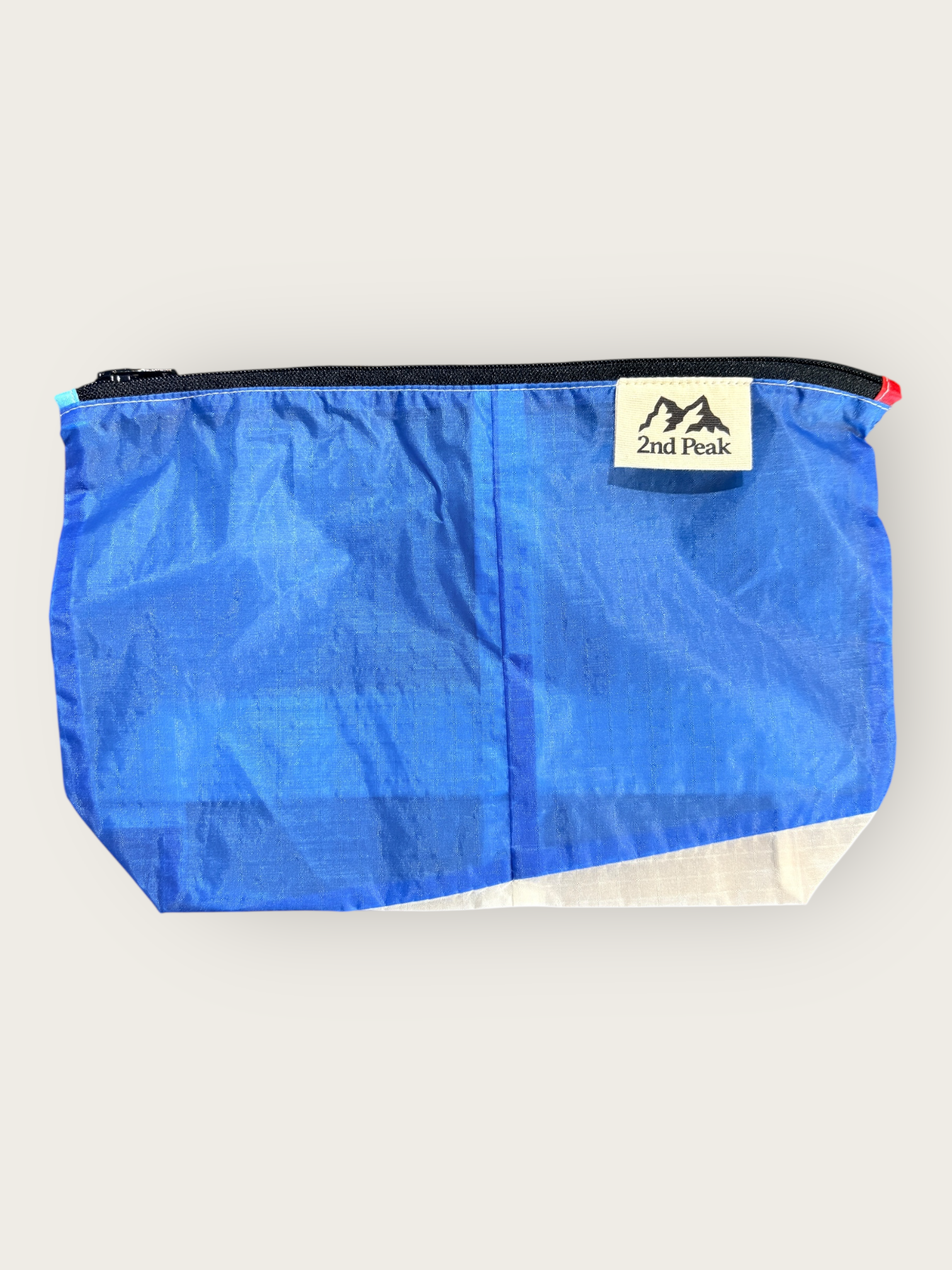 2nd Peak Necessaire gross