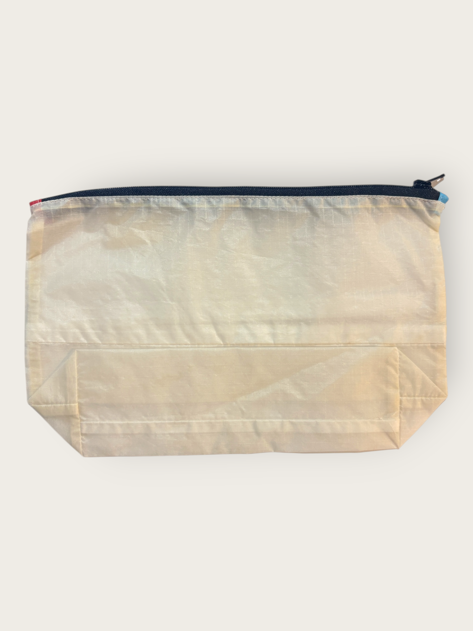 2nd Peak Necessaire gross