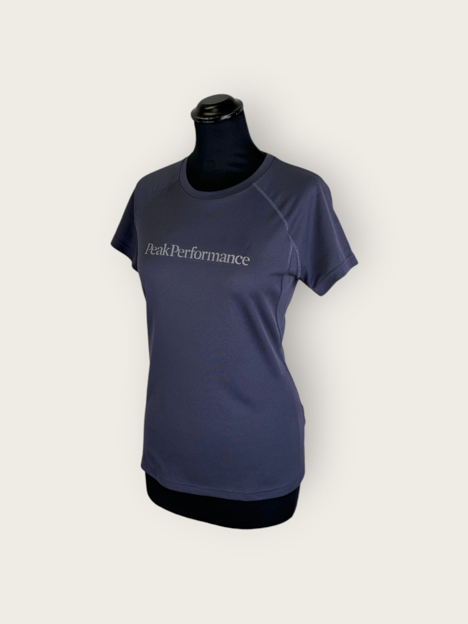 Peak Performance T-Shirt (M)