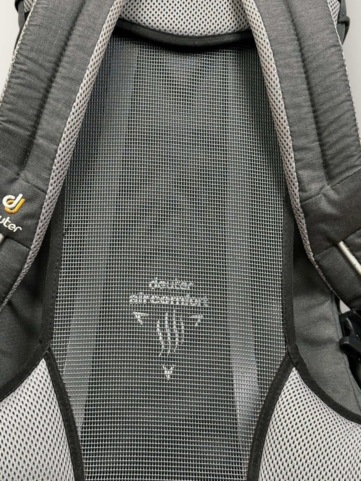 Deuter Wanderrucksack (24L)