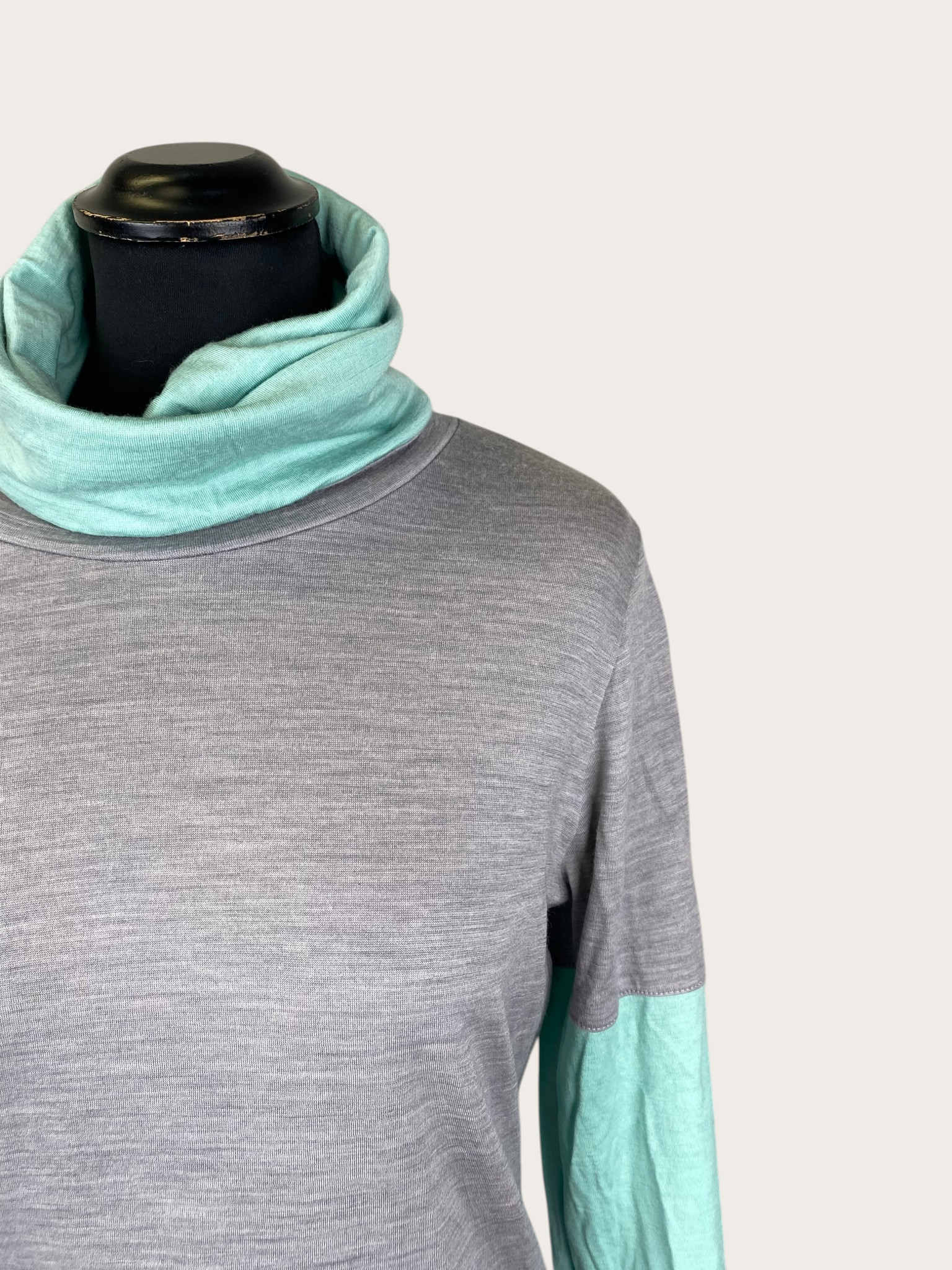 Mons Royale Cornice Rollover Merino Pullover (L)