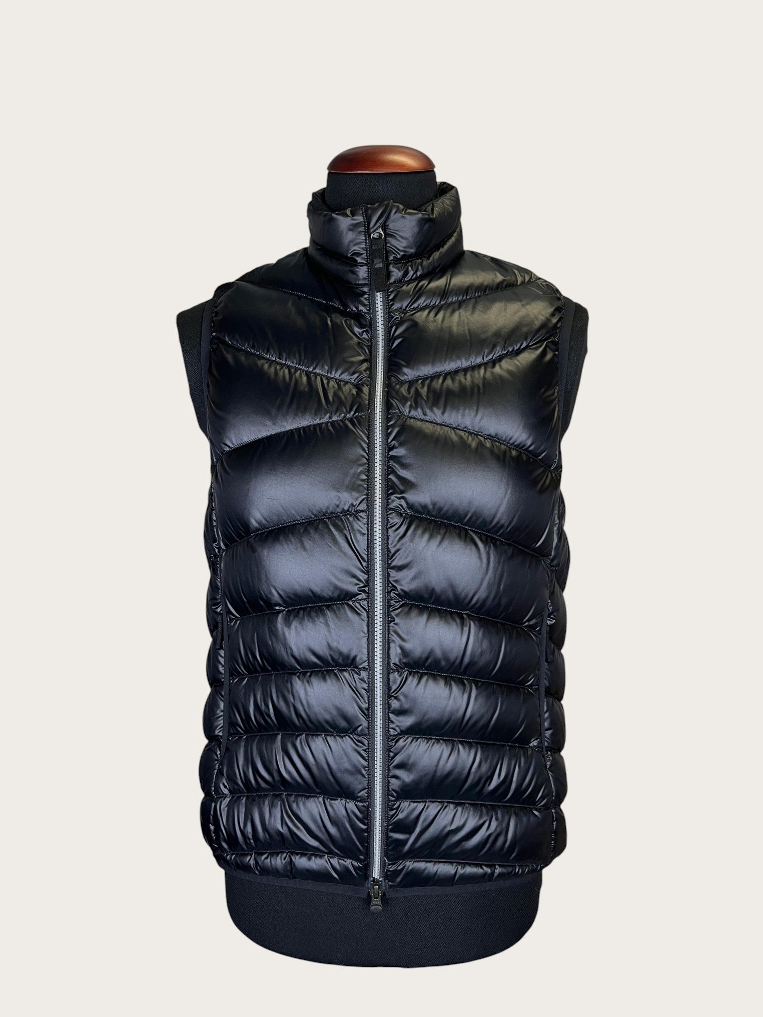 Mountain Force Daunenweste (M)