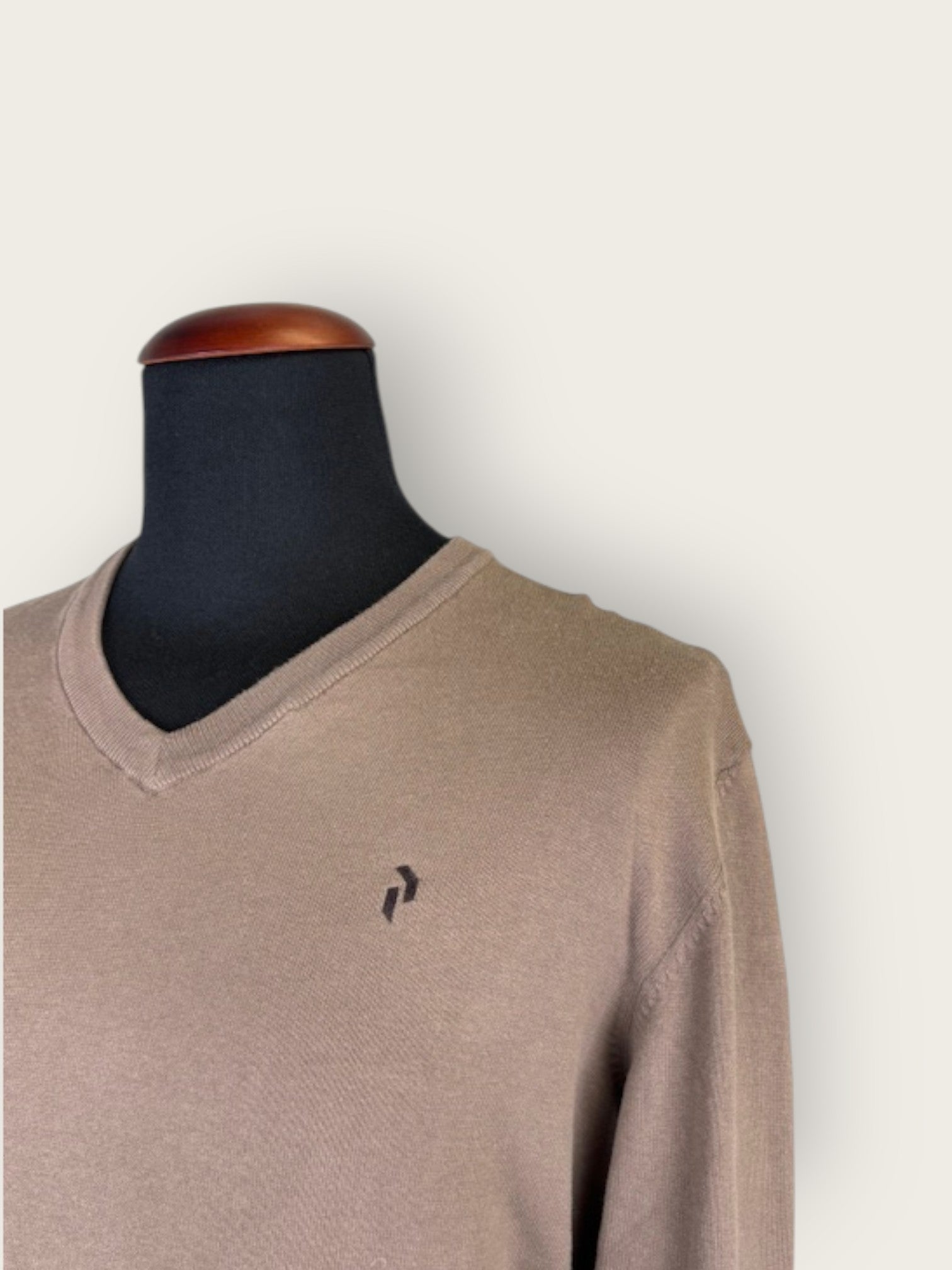 Peak Performance Pullover (XL)