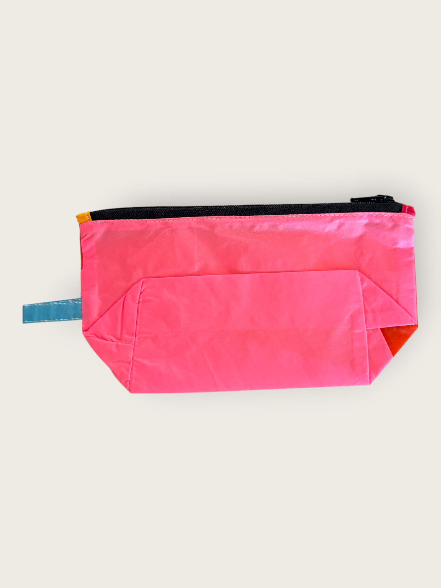 2nd Peak Necessaire "Luv"
