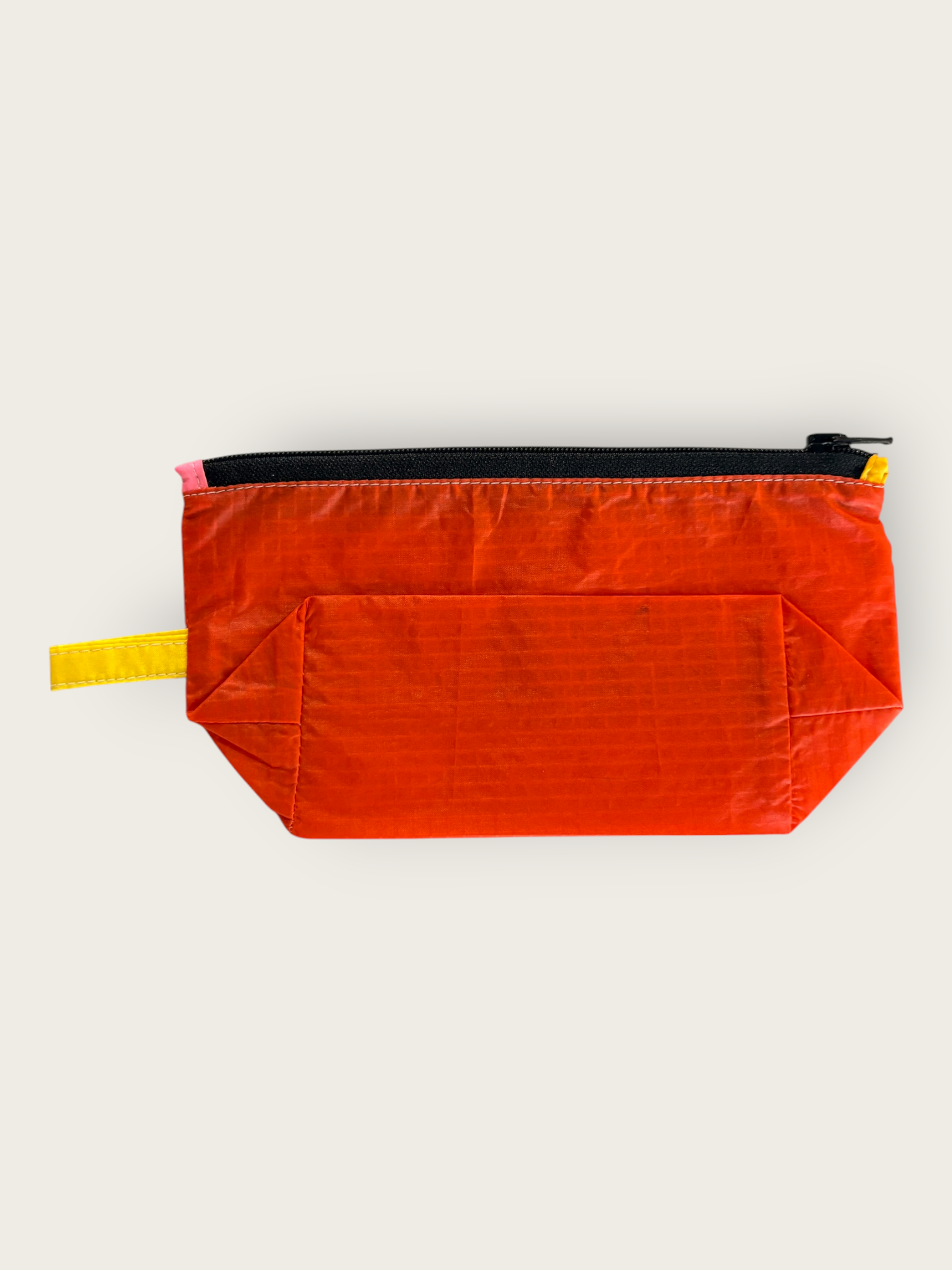2nd Peak Necessaire "Luv"