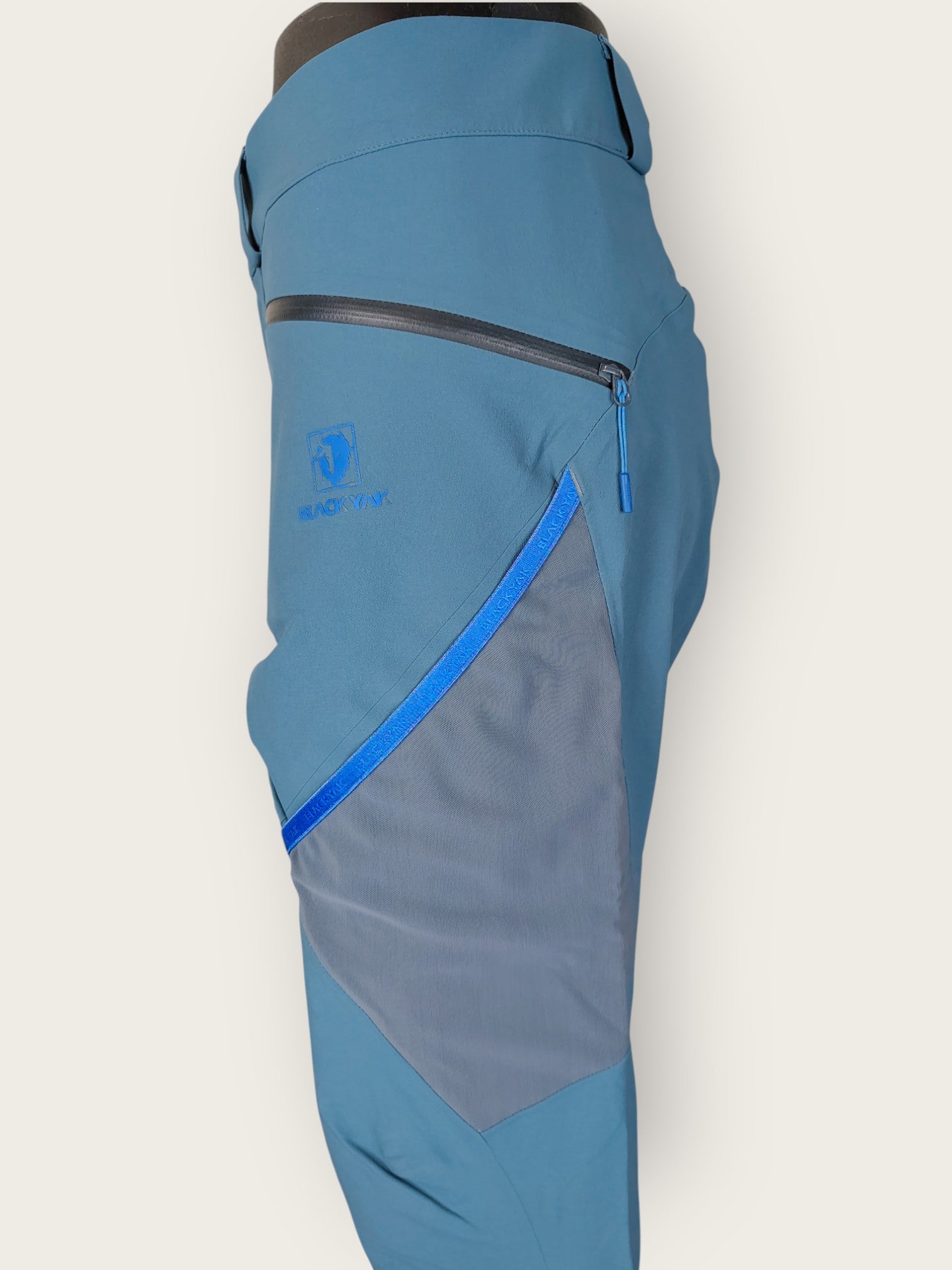 Black Yak Softshellhose (L)