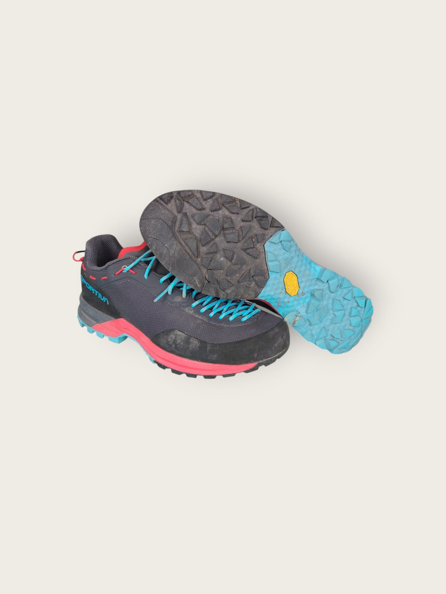 La Sportiva Zustiegsschuhe (40)