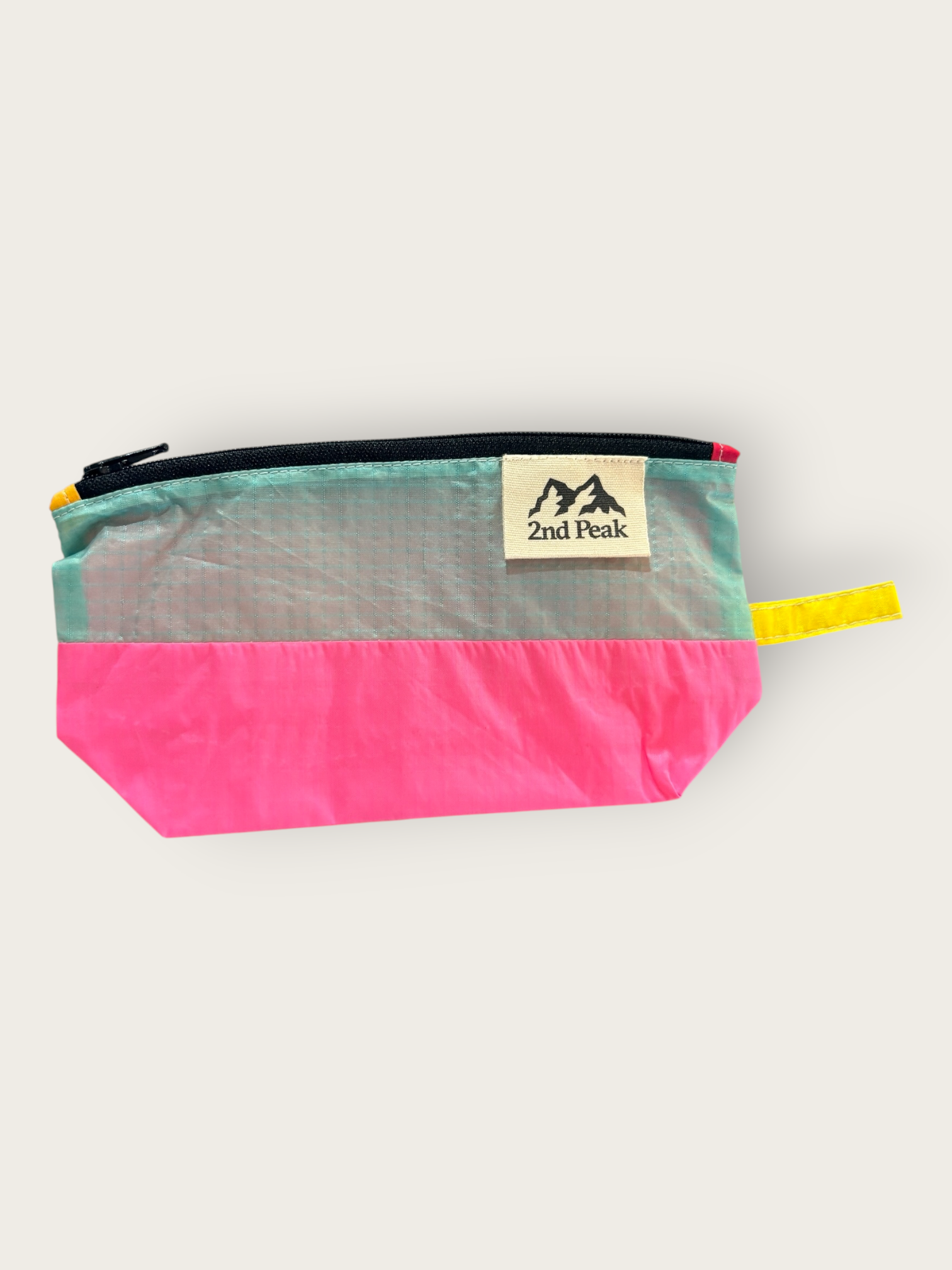 2nd Peak Necessaire "Luv"