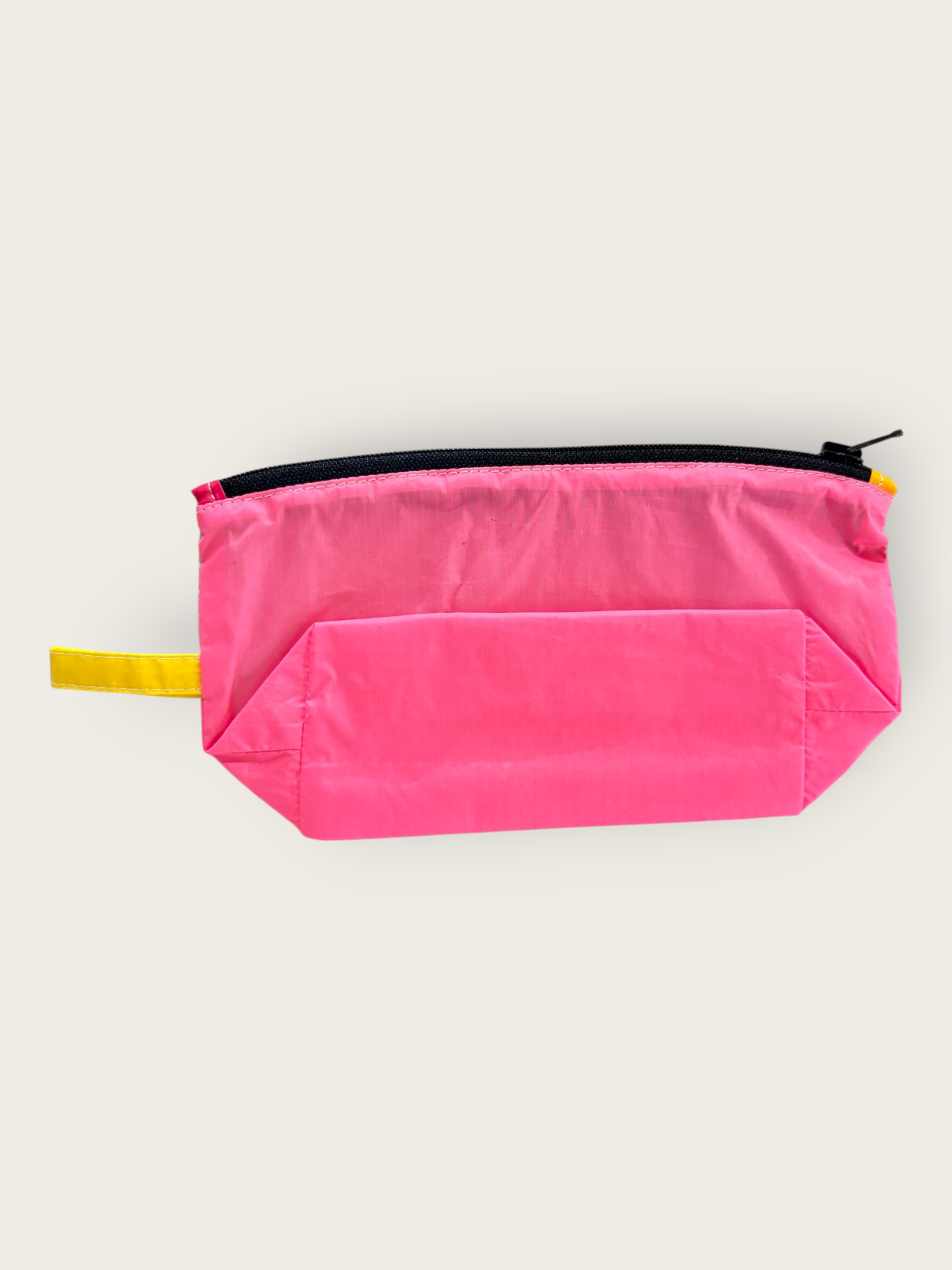 2nd Peak Necessaire "Luv"