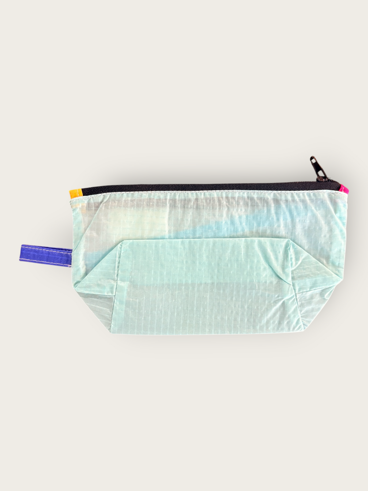 2nd Peak Necessaire "Luv"