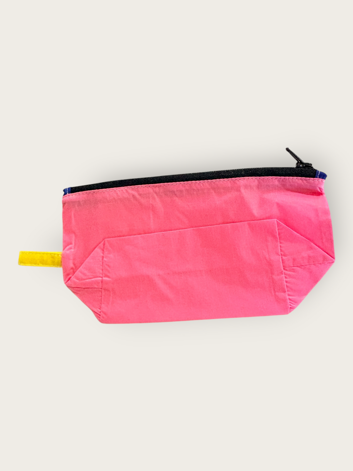 2nd Peak Necessaire "Luv"