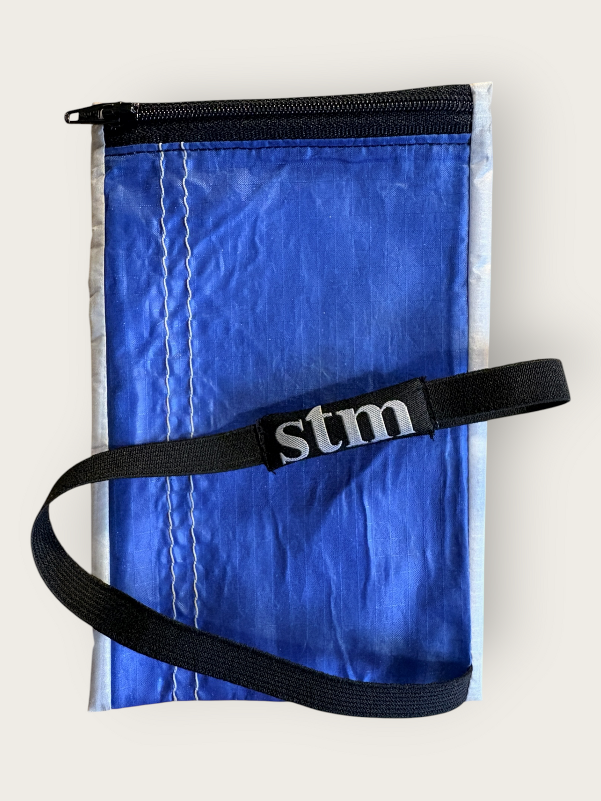 Upcycling Sunglasses Case by stm