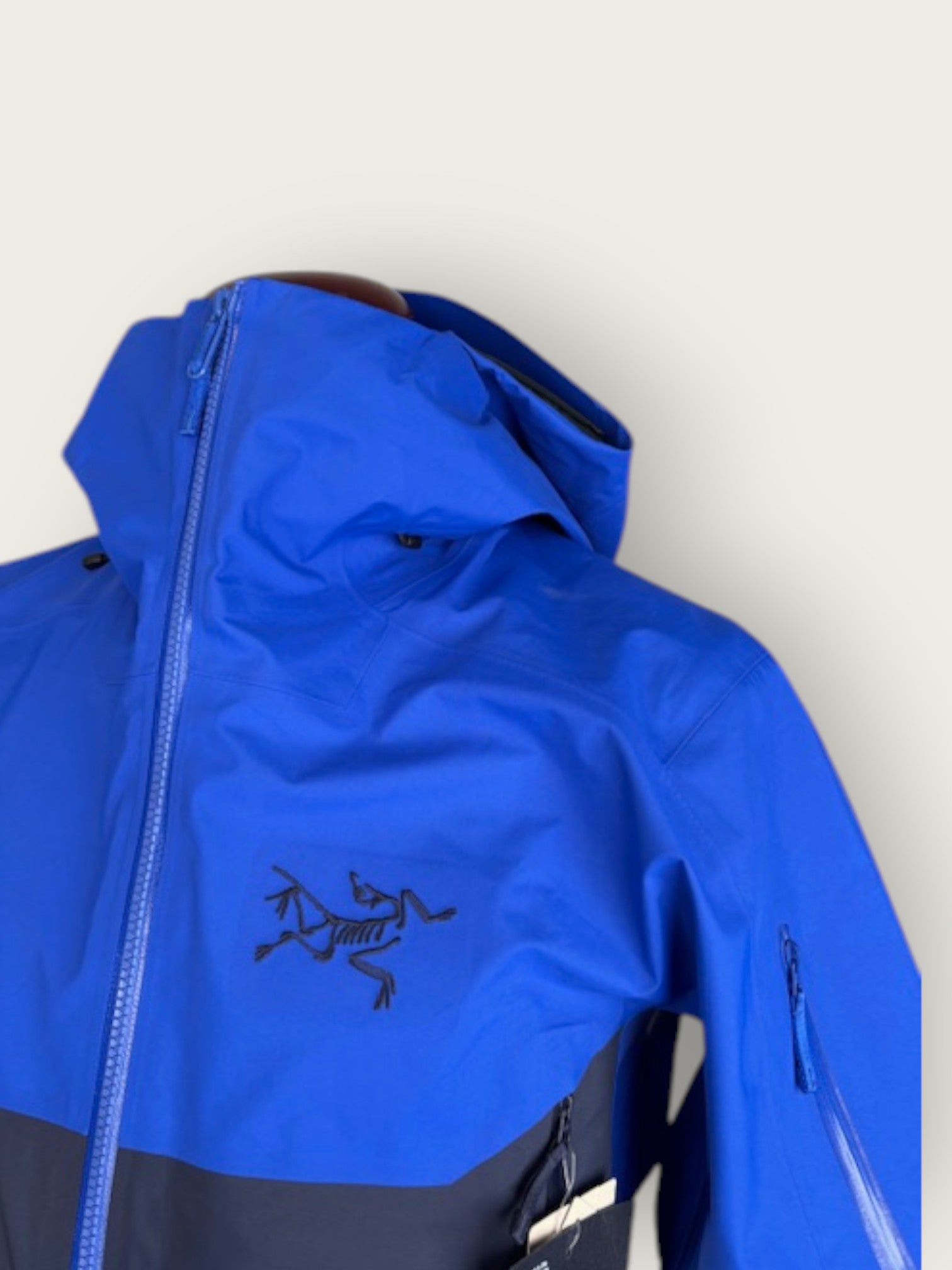 Arc'teryx 3-Lagen Hardshelljacke (S)
