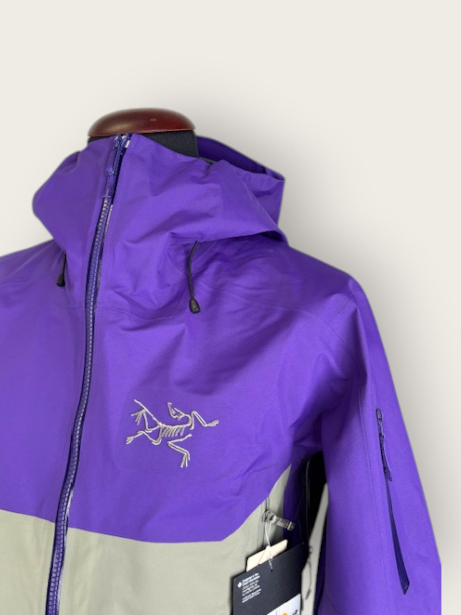 Arc'teryx 3-Lagen Hardshelljacke (S)