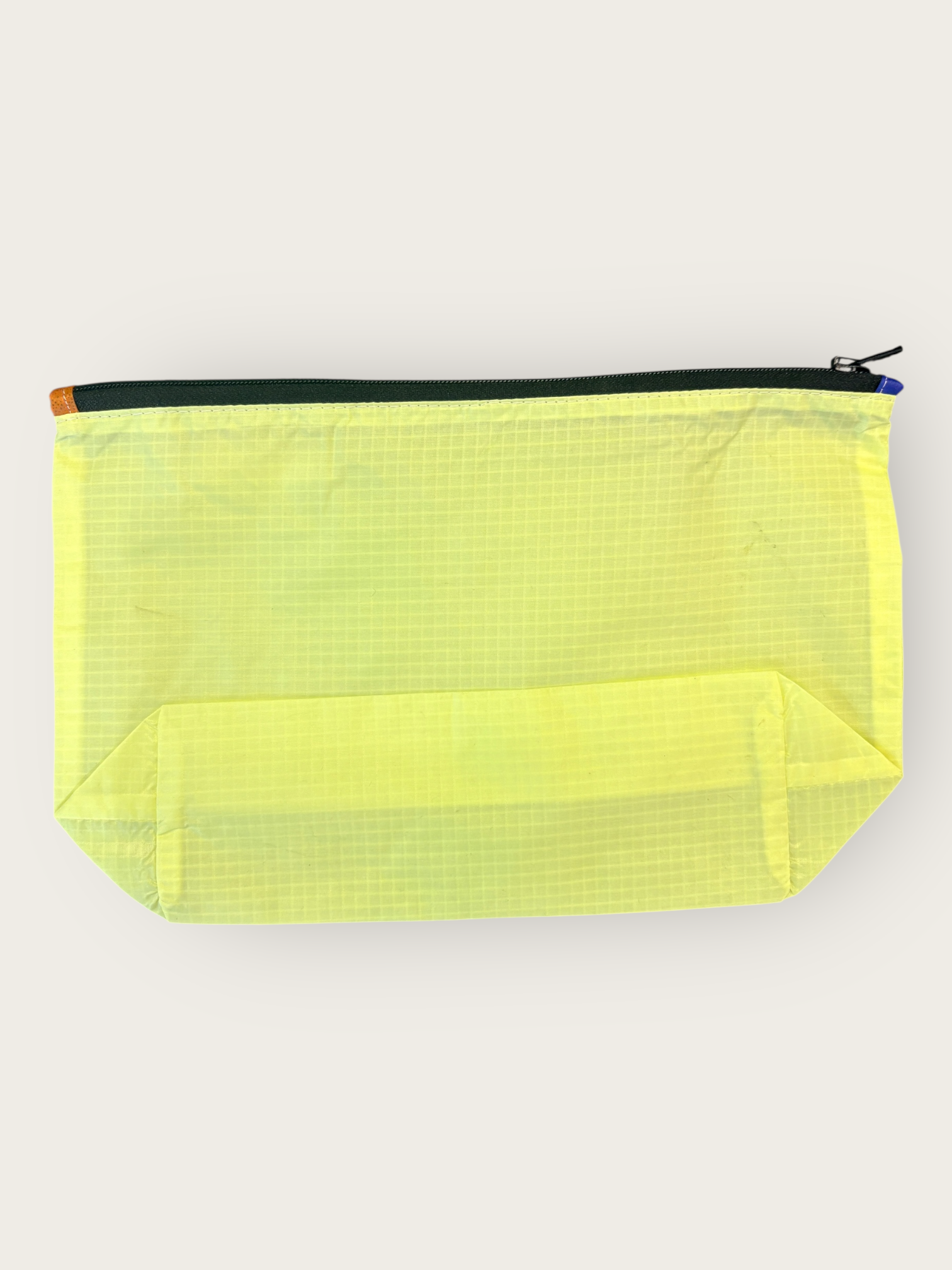 2nd Peak Necessaire gross